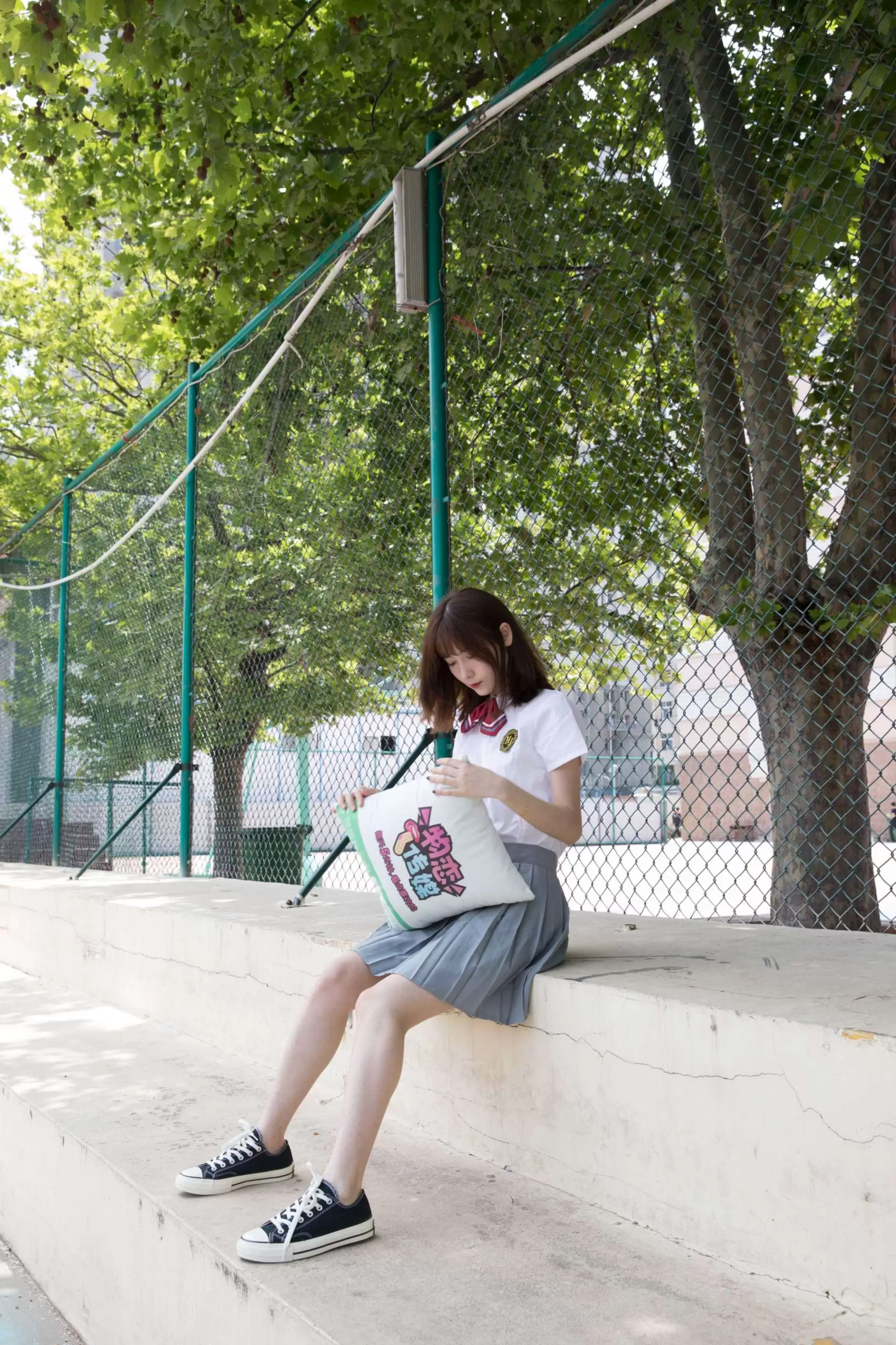 物恋传媒 No.156 案例猫耳-操场、校服、帆布鞋与船袜 [172P+1V4.31G] - 秀人网免费无水印在线套图写真