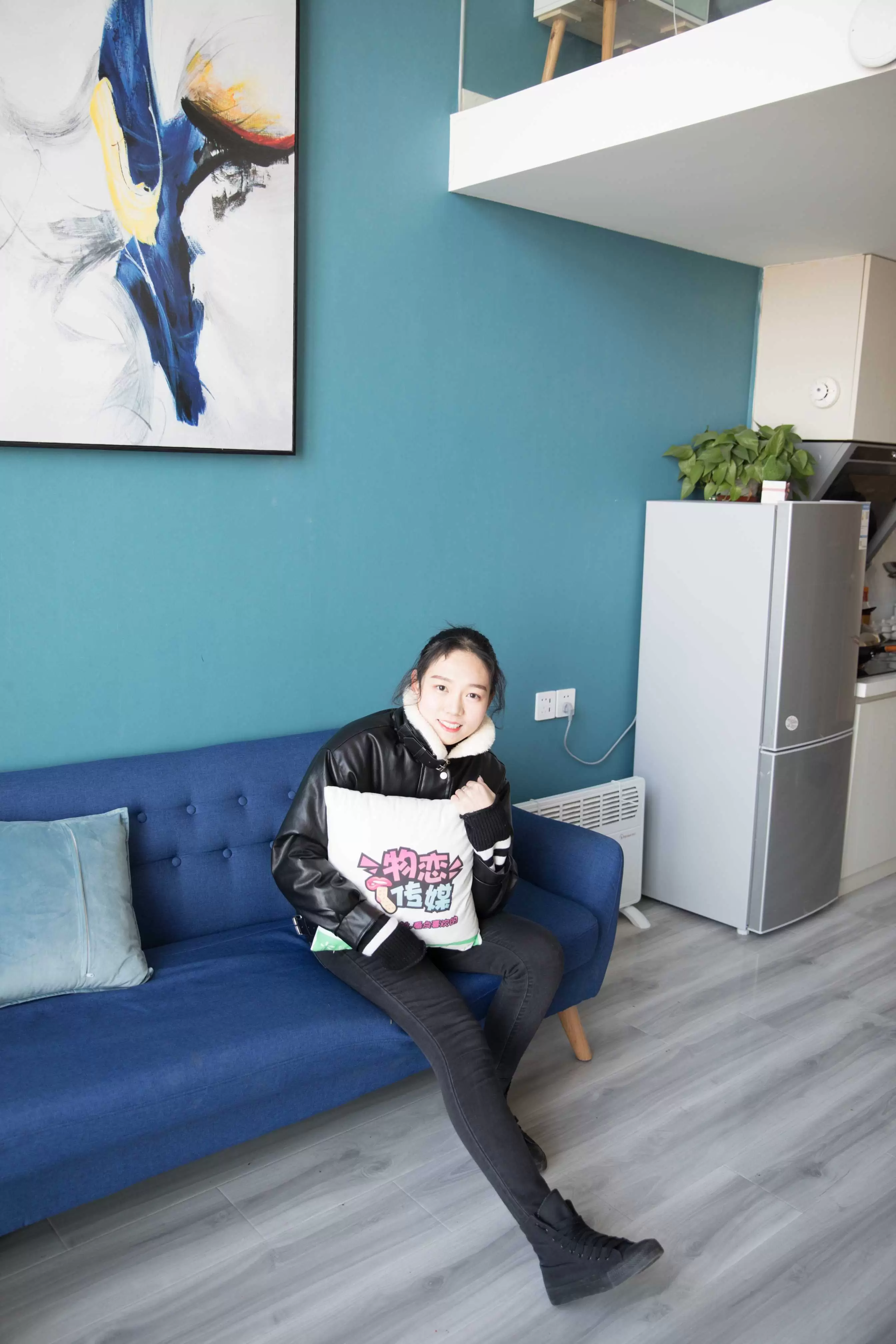 物恋传媒 No.114 豆豆-酷酷的女生隐藏的羞涩 [156P+1V2.90GB] - 秀人网免费无水印在线套图写真