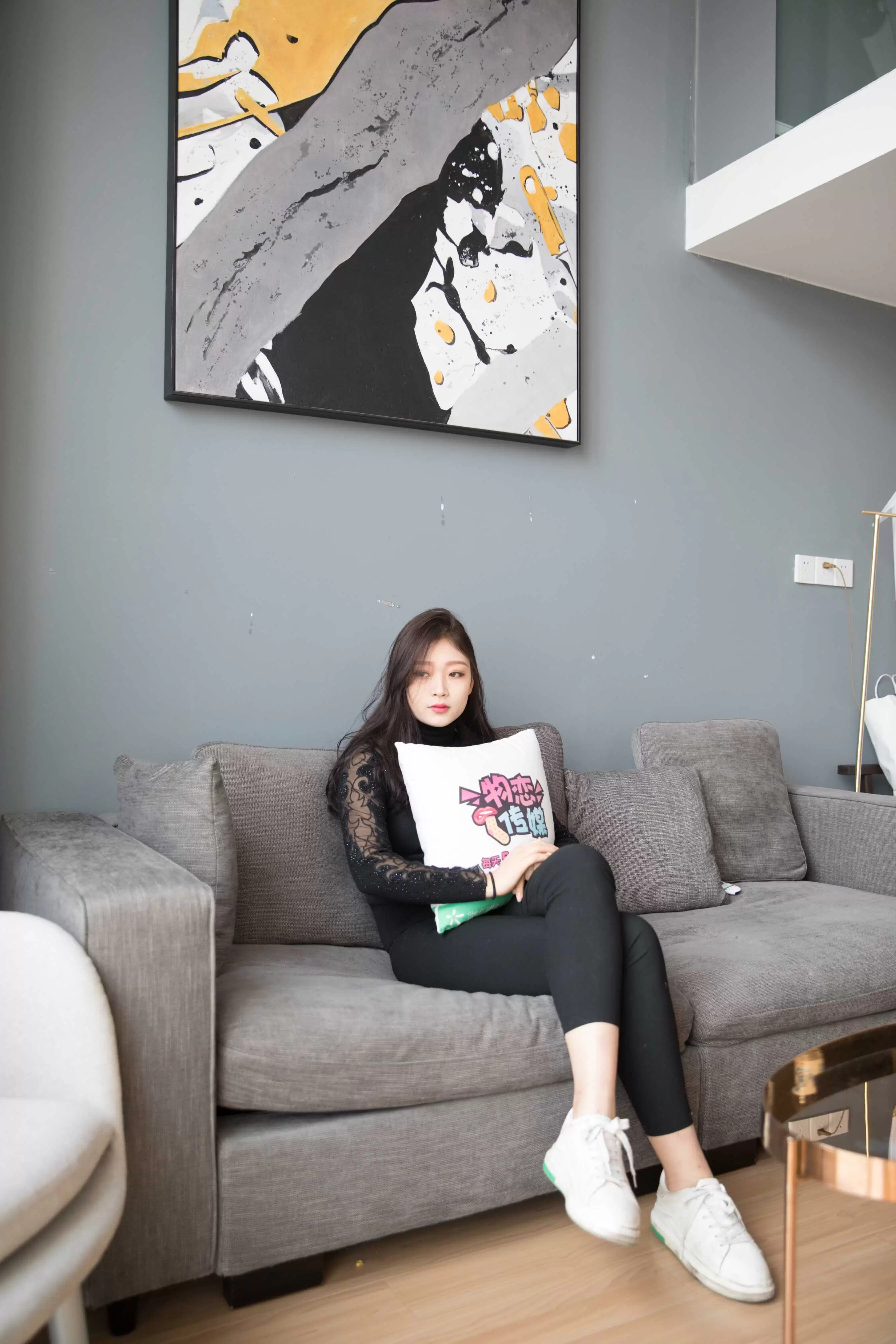 物恋传媒 No.111 陌非-港风的大冷艳与小 [177P+2V3.48G - 秀人网免费无水印在线套图写真