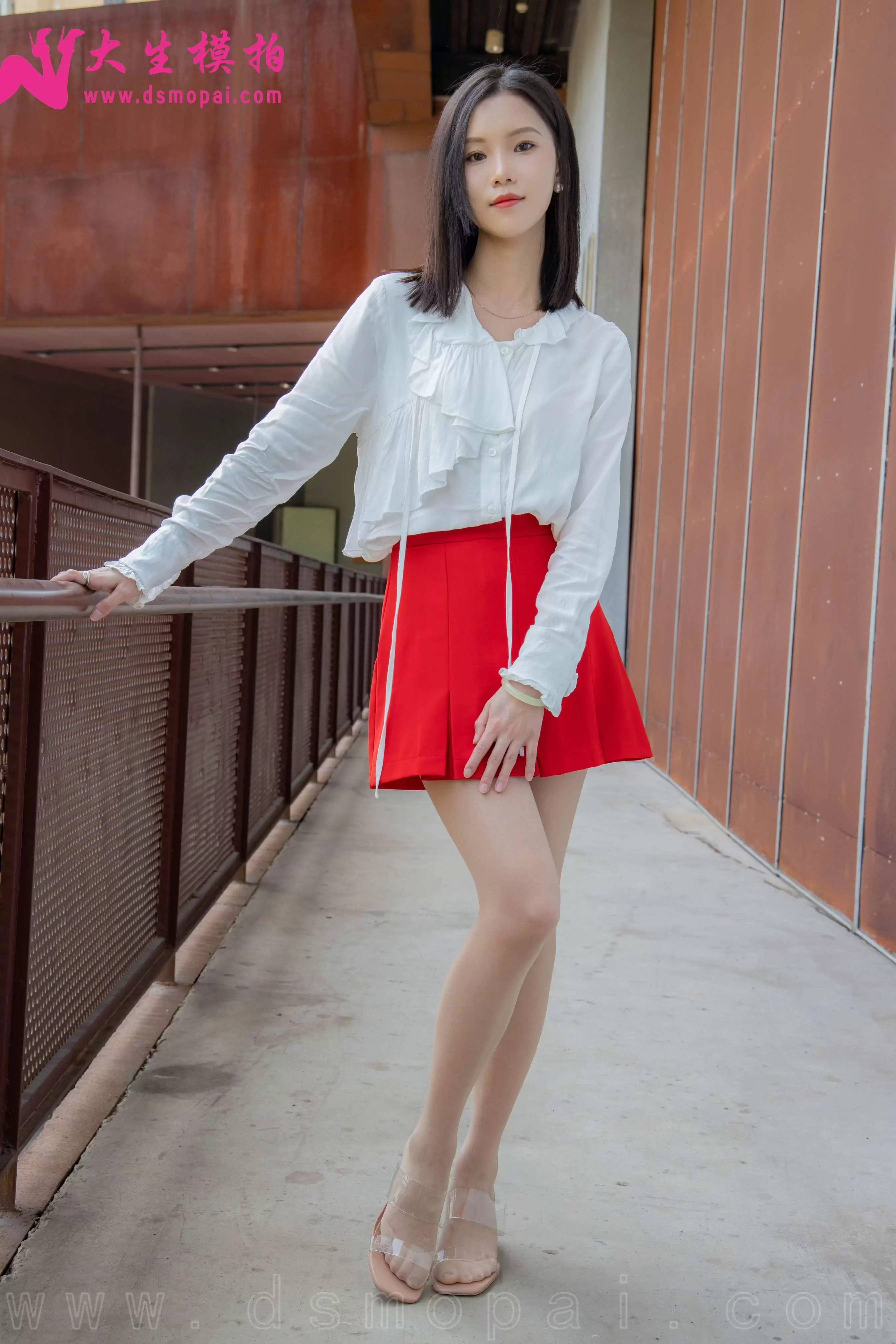 大生模拍 NO.274 小婵 红色风情[59P／453MB] - 秀人网免费无水印在线套图写真