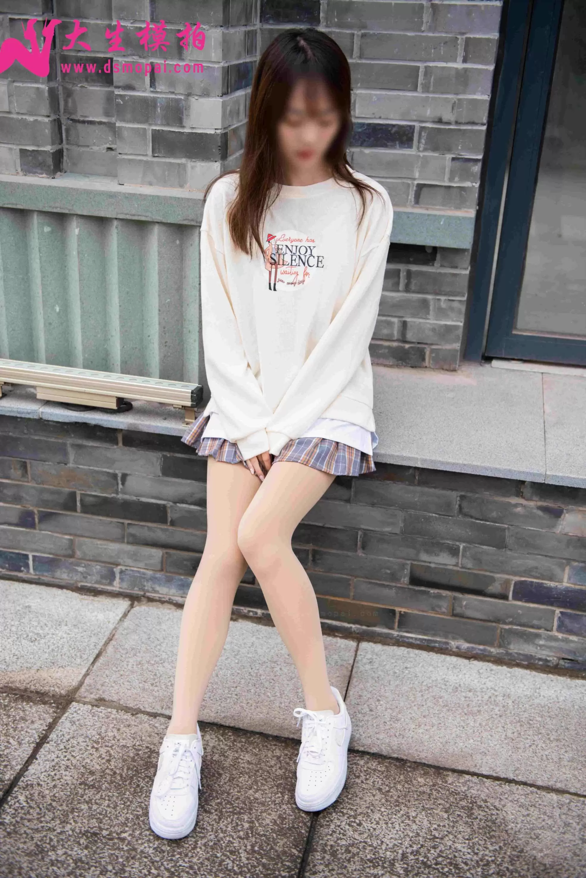 大生模拍 NO.247 冬日厚肉丝[64P／168MB] - 秀人网免费无水印在线套图写真