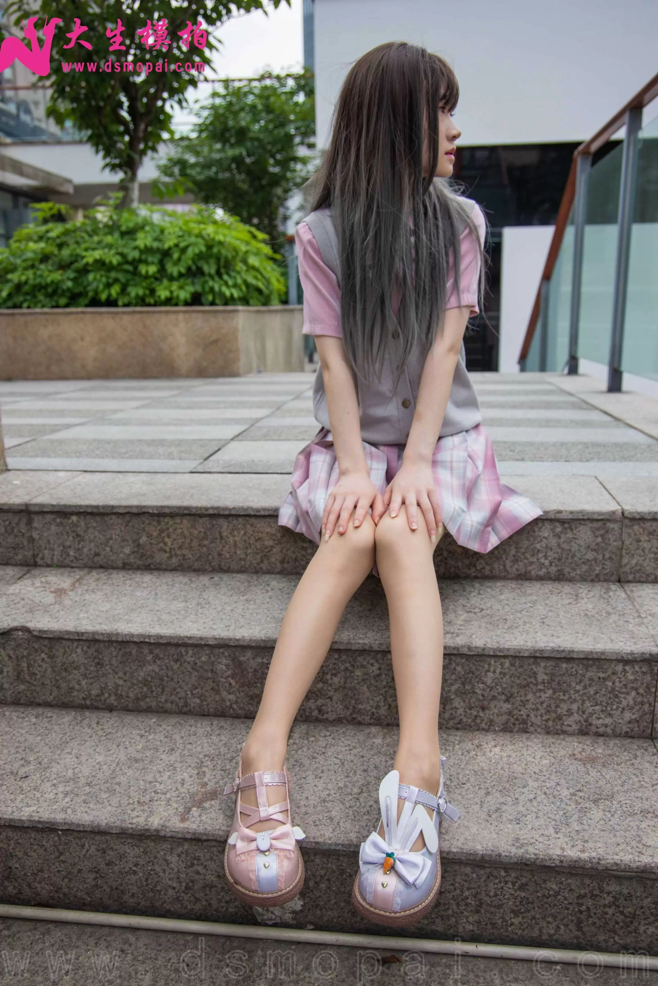 大生模拍 NO.235 范范 JK双丝[72P+1V／1.64GB] - 秀人网免费无水印在线套图写真