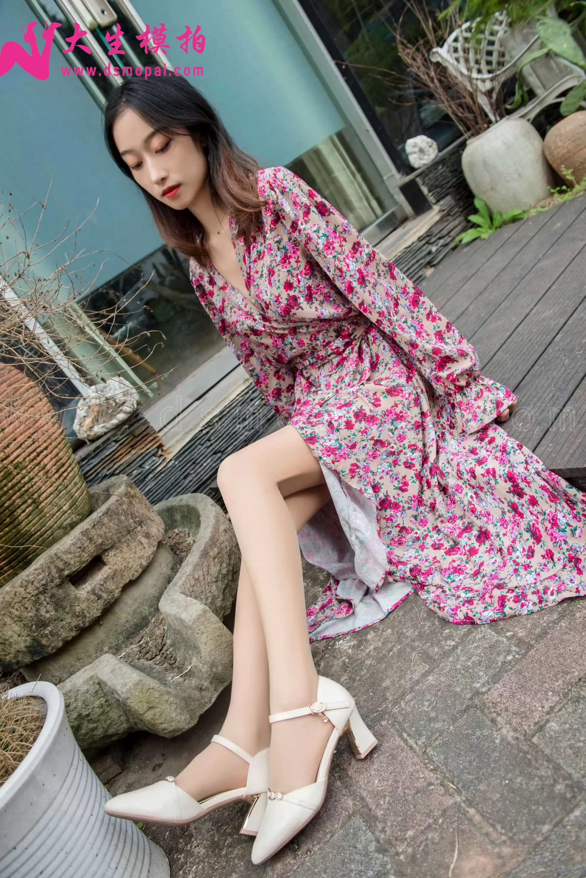 大生模拍 NO.216 美美 纤细玉腿 [43P1V675MB] - 秀人网免费无水印在线套图写真