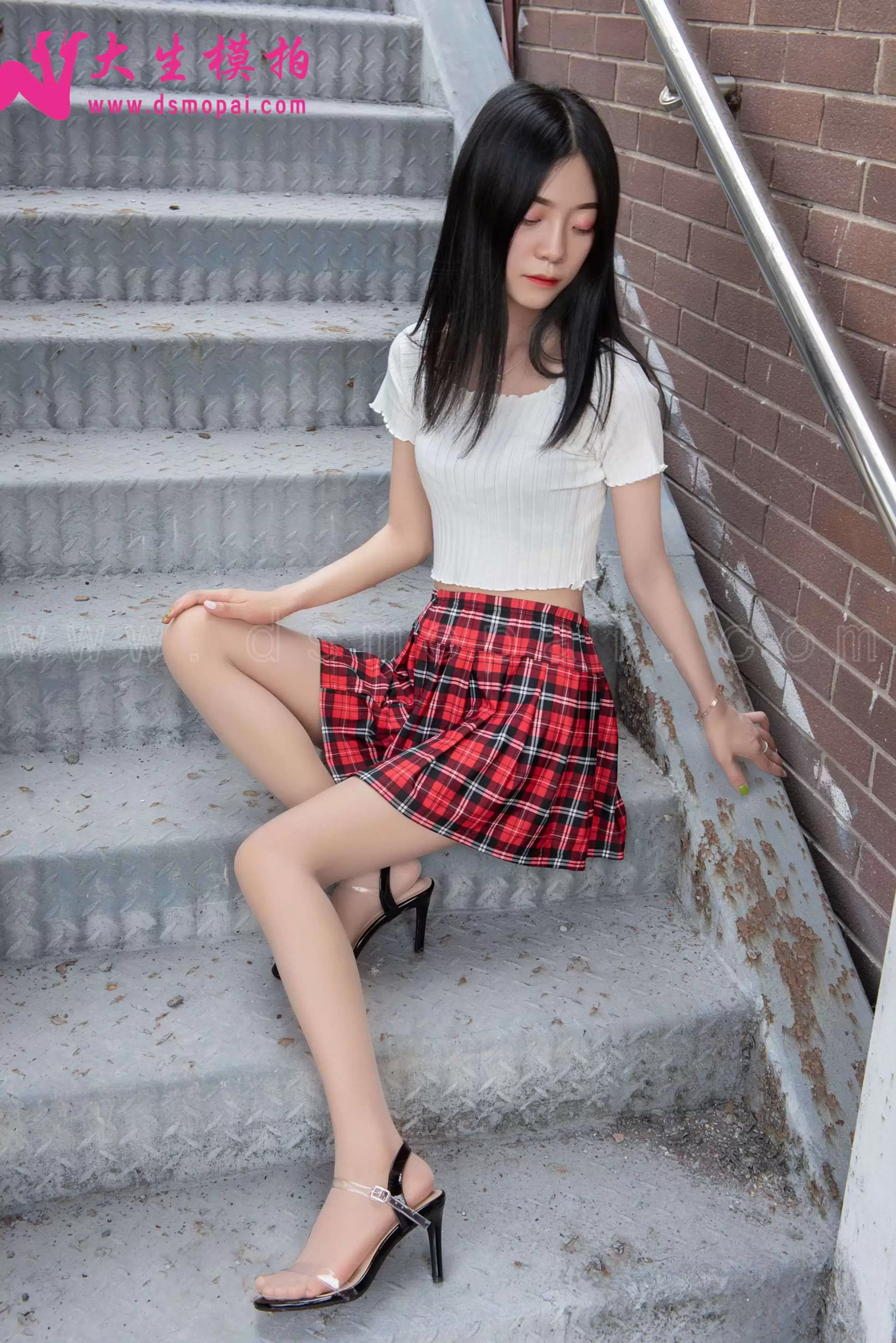 大生模拍 NO.194 慧慧 芊芊玉腿 [46P211MB] - 秀人网免费无水印在线套图写真