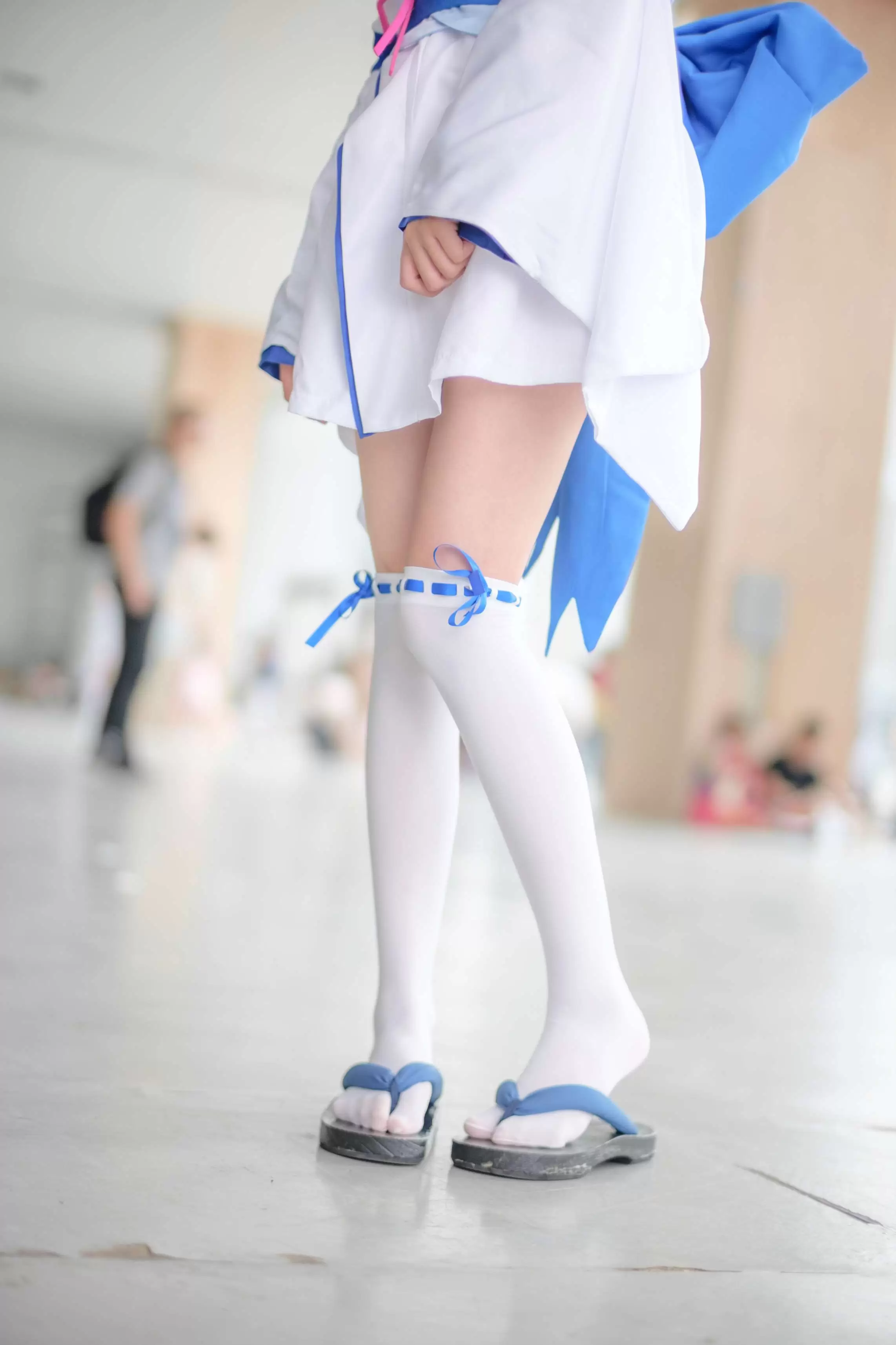 FREE-002 漫展cosplay白丝长腿特写 [15P-79MB] - 秀人网免费无水印在线套图写真