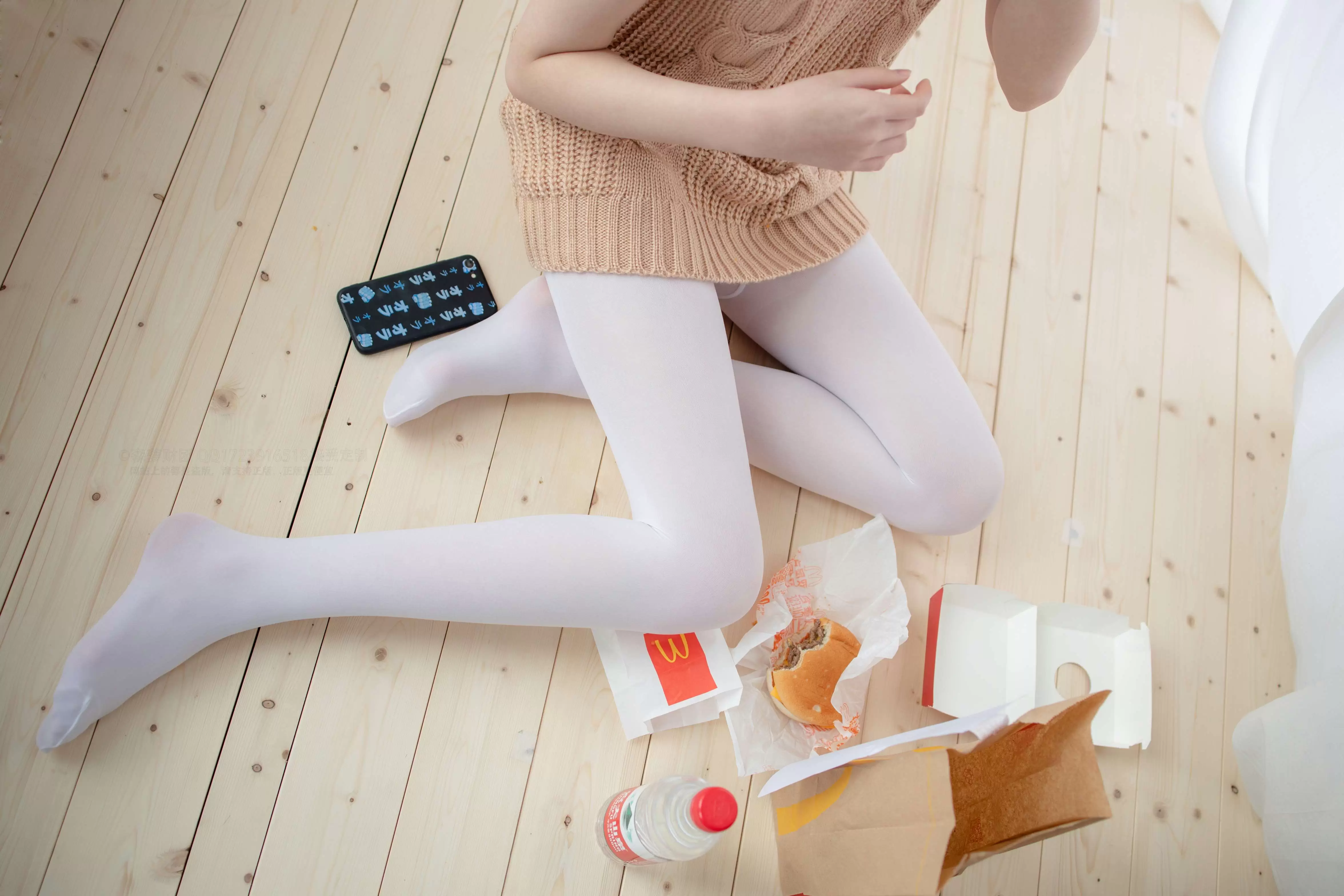 LOVEPLUS-004 露背毛衣80D白丝 [97P1V-2.40GB] - 秀人网免费无水印在线套图写真