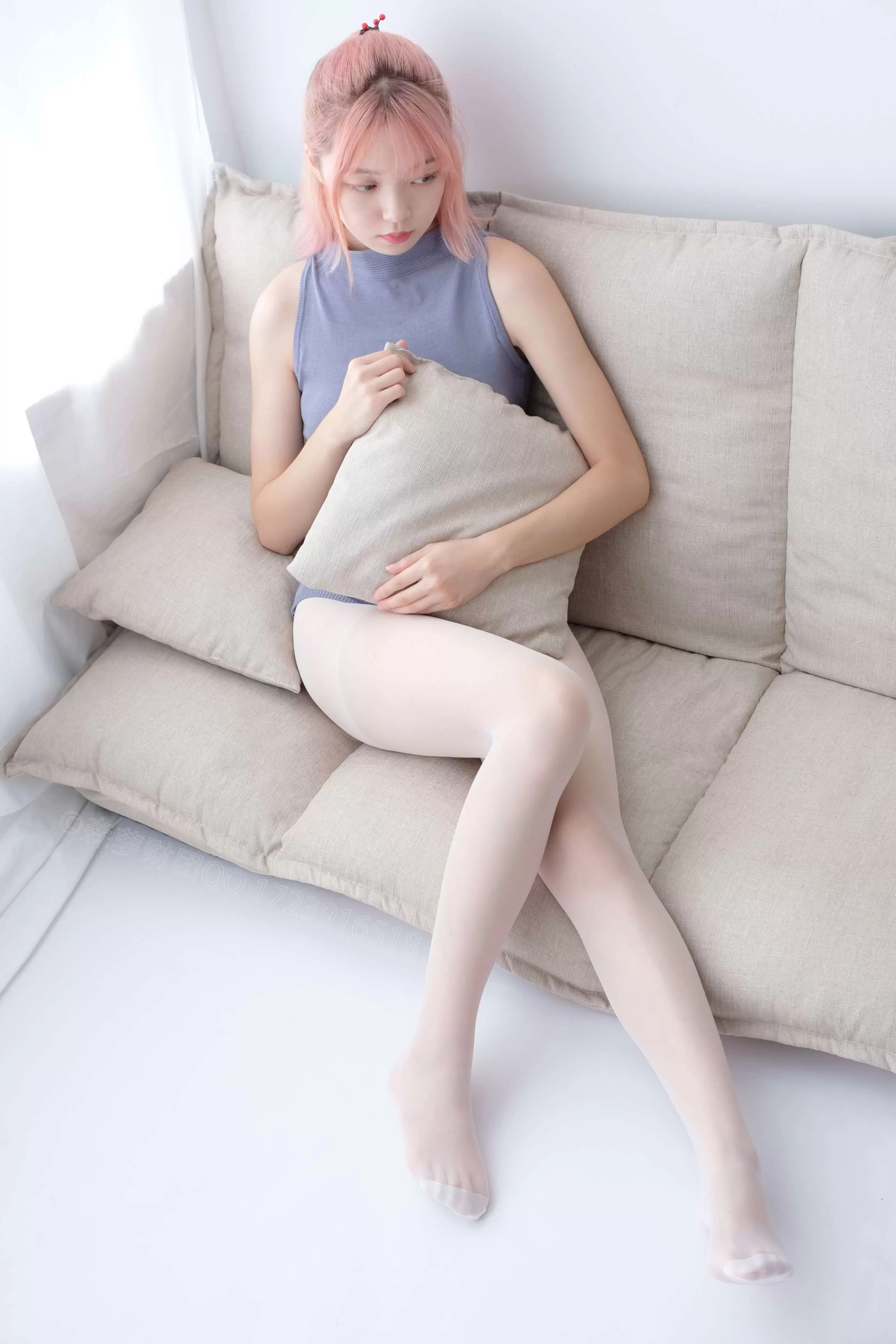 LOVEPLUS-003 死库水丝袜美足 [150P1V-2.51GB] - 秀人网免费无水印在线套图写真