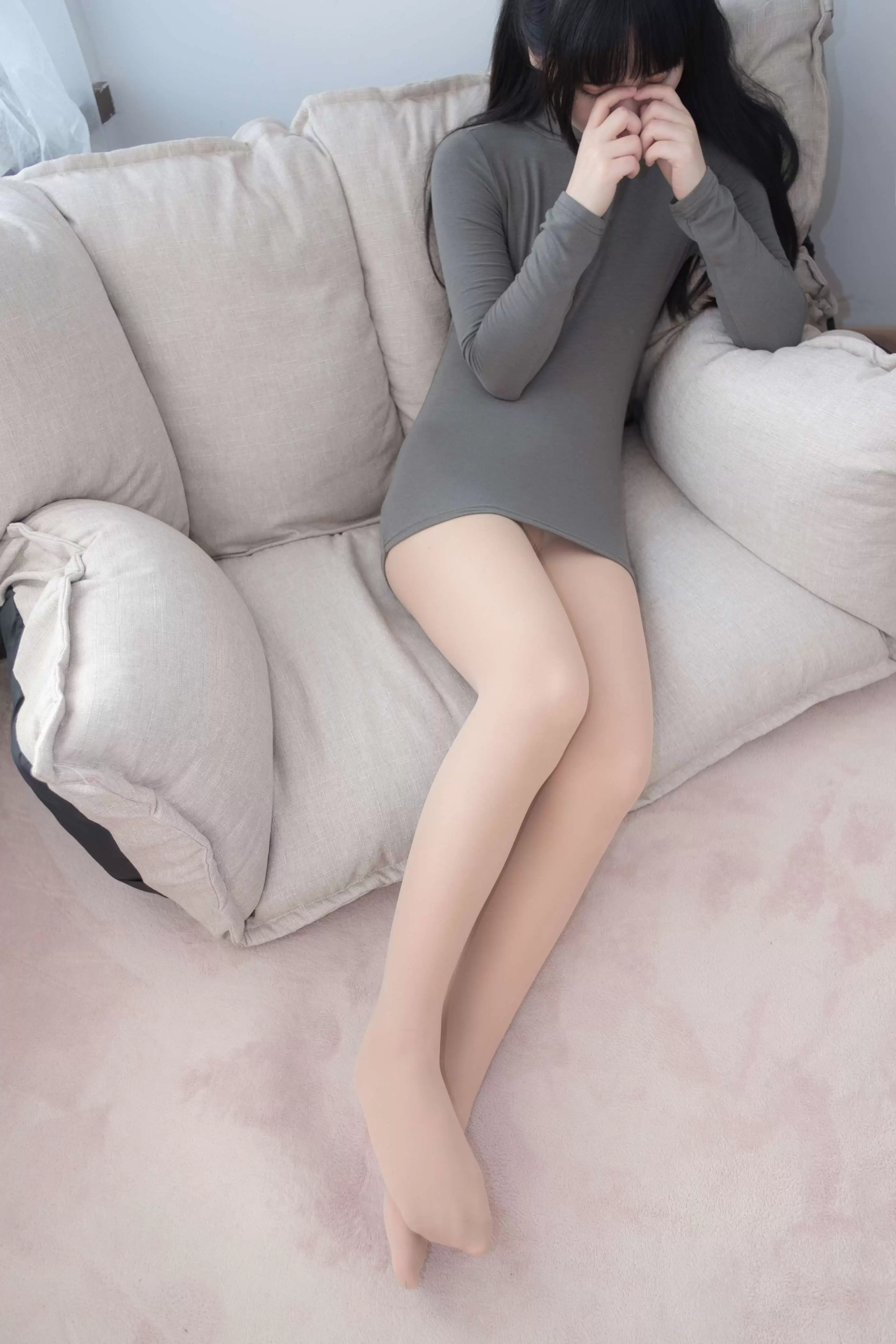 ALPHA-006 肉丝小嫩妹的美足 [92P-998MB] - 秀人网免费无水印在线套图写真