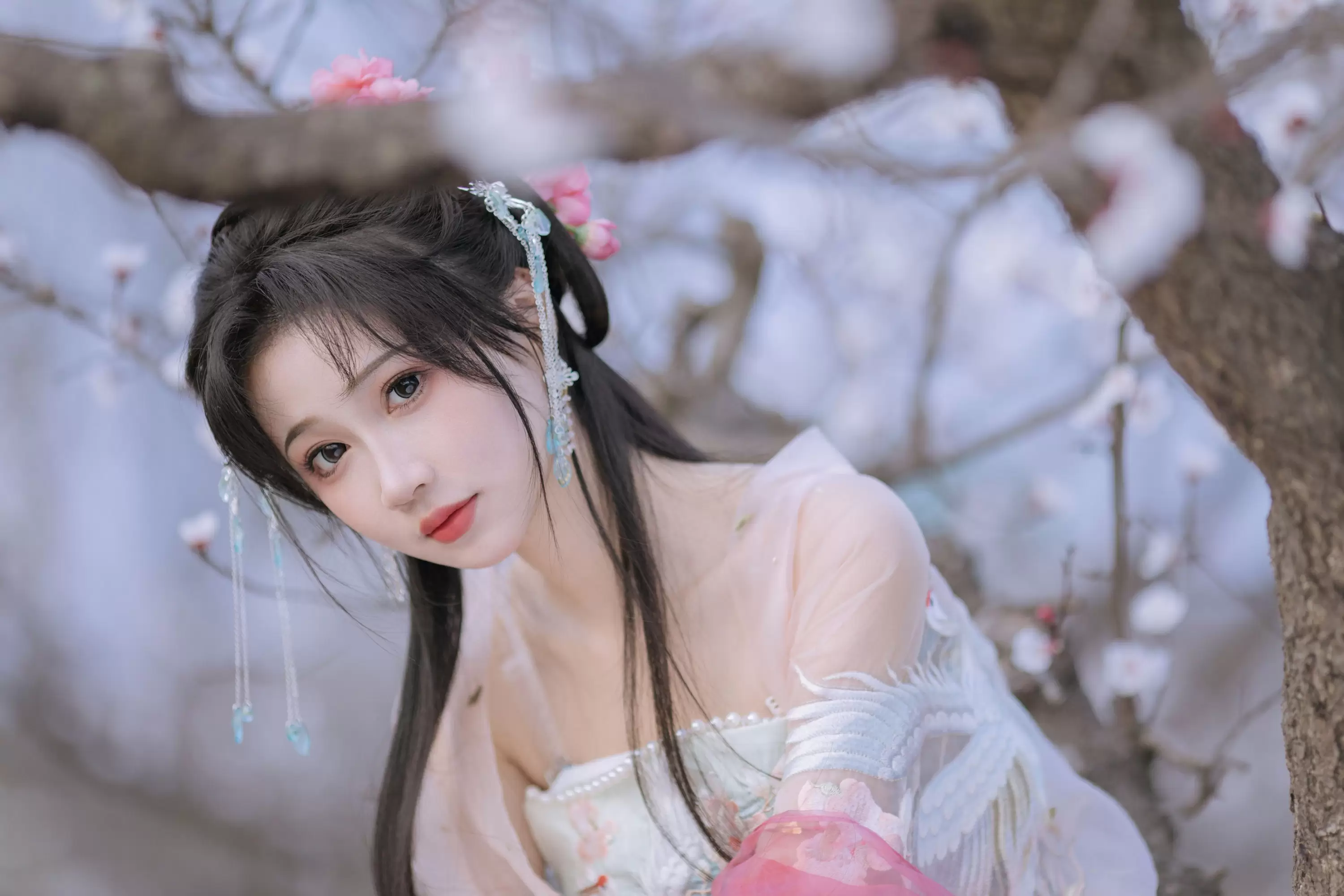 绮罗生的小苏苏 – 《杏花小仙子》[18P] - 秀人网免费无水印在线套图写真