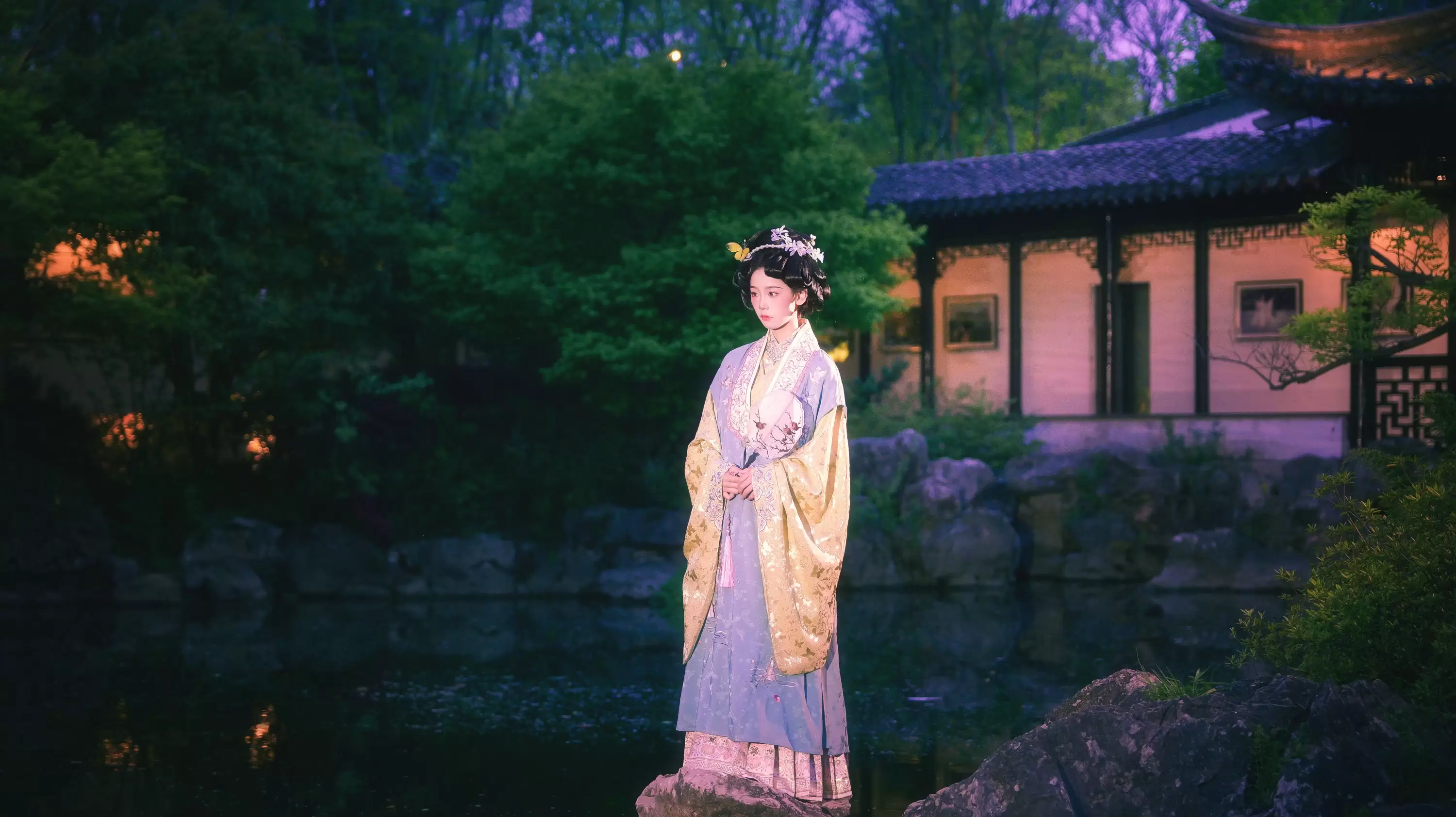 小熊 – 《一拂袖便是三百个春秋》[33P] - 秀人网免费无水印在线套图写真