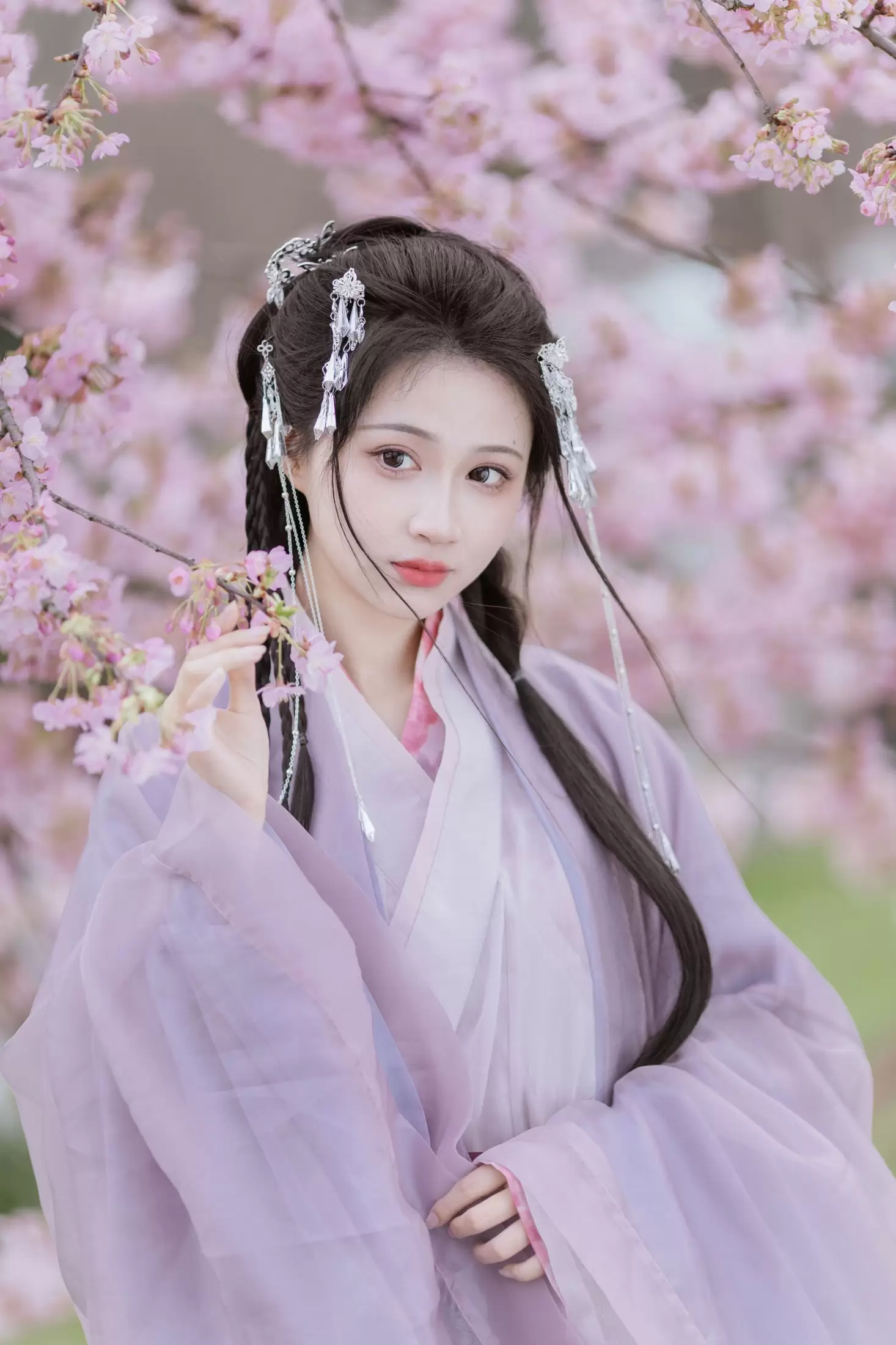 绮罗生的小苏苏 – 《春风如画》[17P] - 秀人网免费无水印在线套图写真