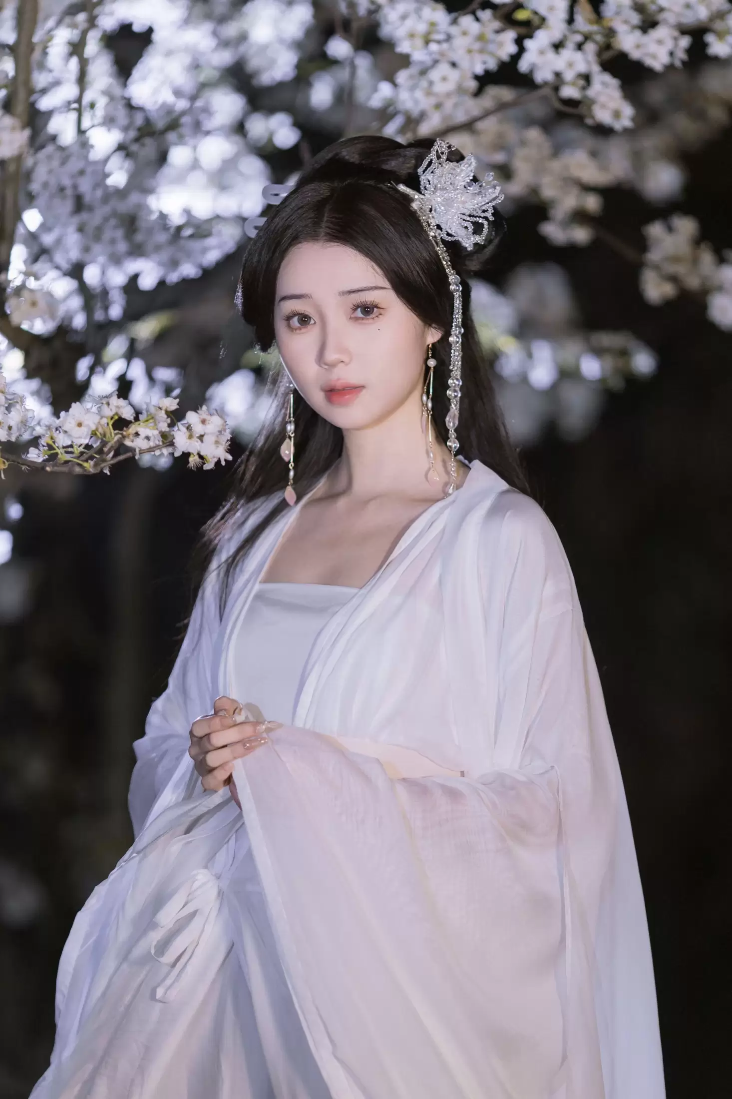 褚鸢鸢 – 《叶冰裳仿妆》[18P] - 秀人网免费无水印在线套图写真