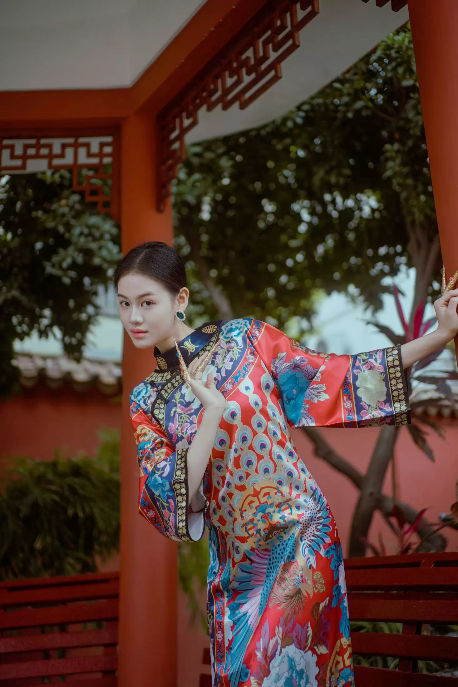 曼丽 – 《穿越清宫，红墙下的高挑格格》[46P] - 秀人网免费无水印在线套图写真