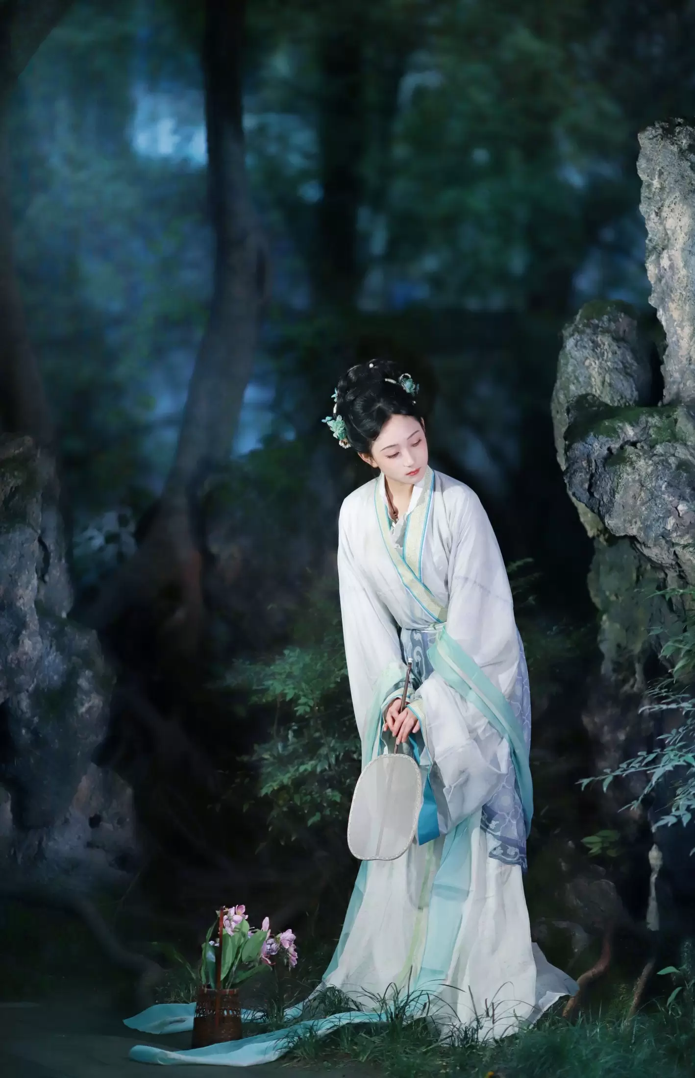 小王碎彬彬 – 《扇仙》[13P] - 秀人网免费无水印在线套图写真