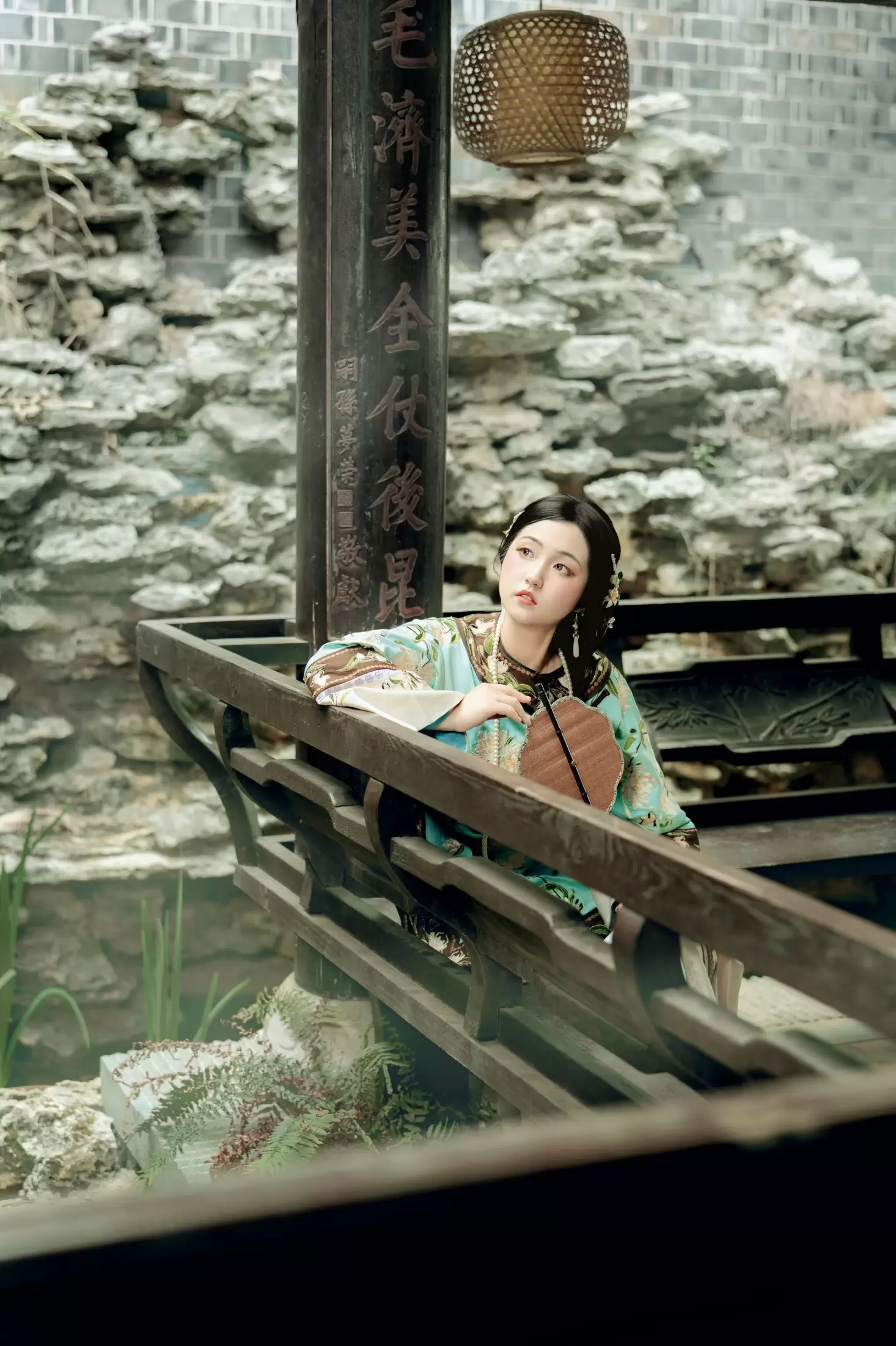 Adèle – 《春闺梦里》[26P] - 秀人网免费无水印在线套图写真