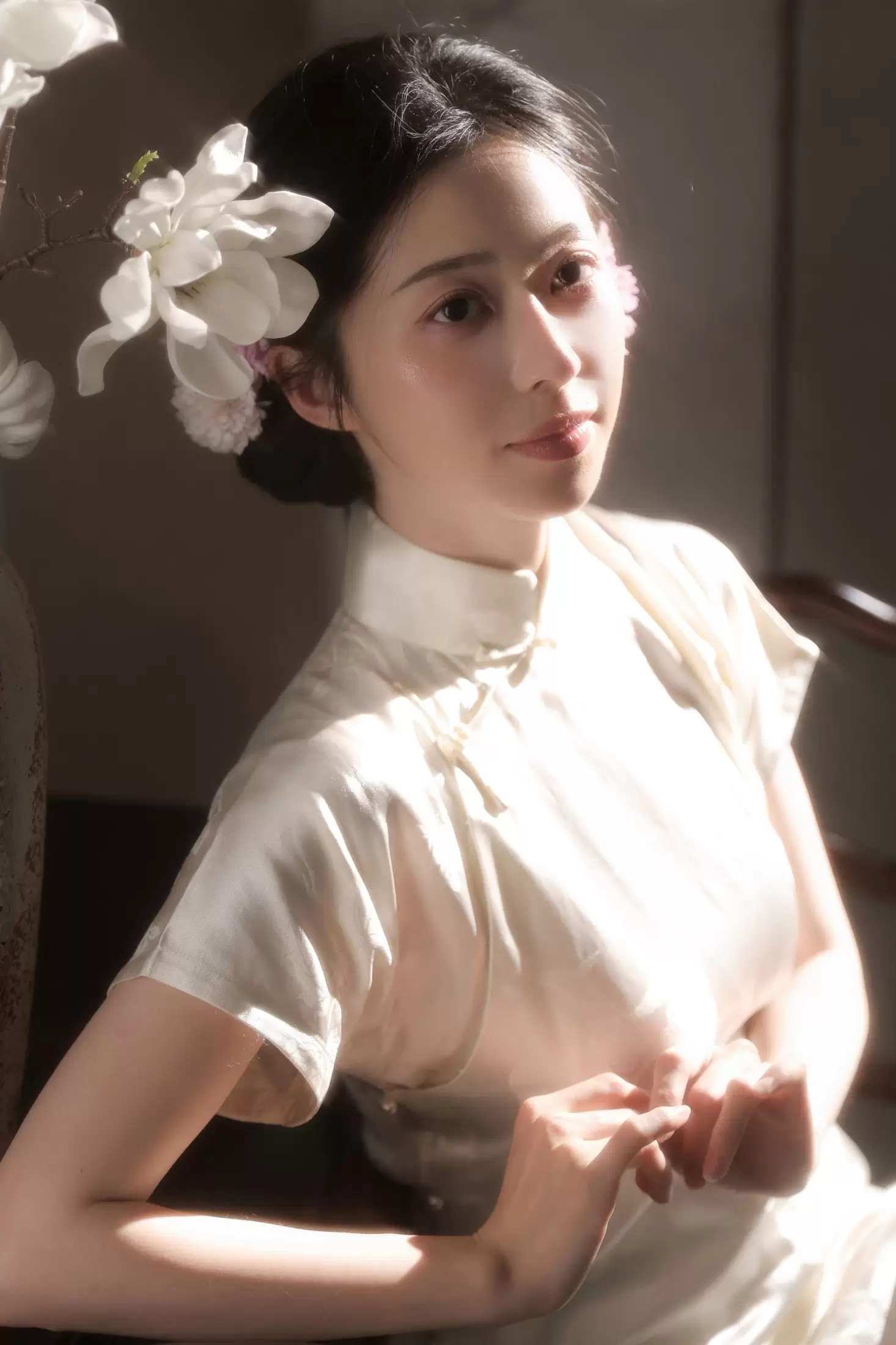 粉面姑娘 – 《玉兰花开》[13P] - 秀人网免费无水印在线套图写真