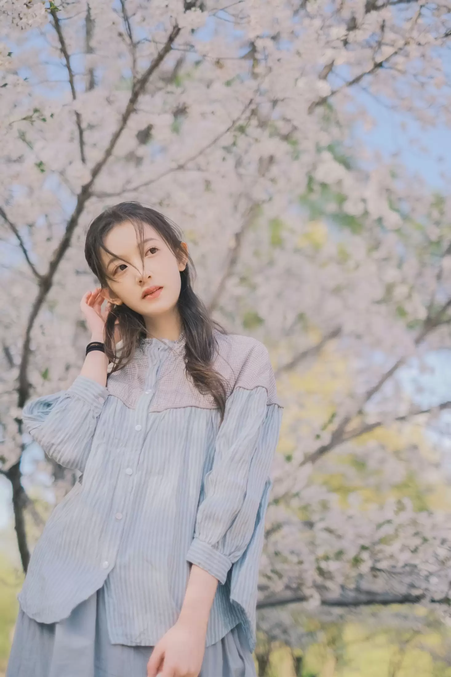 彤 – 《春日信》[30P] - 秀人网免费无水印在线套图写真