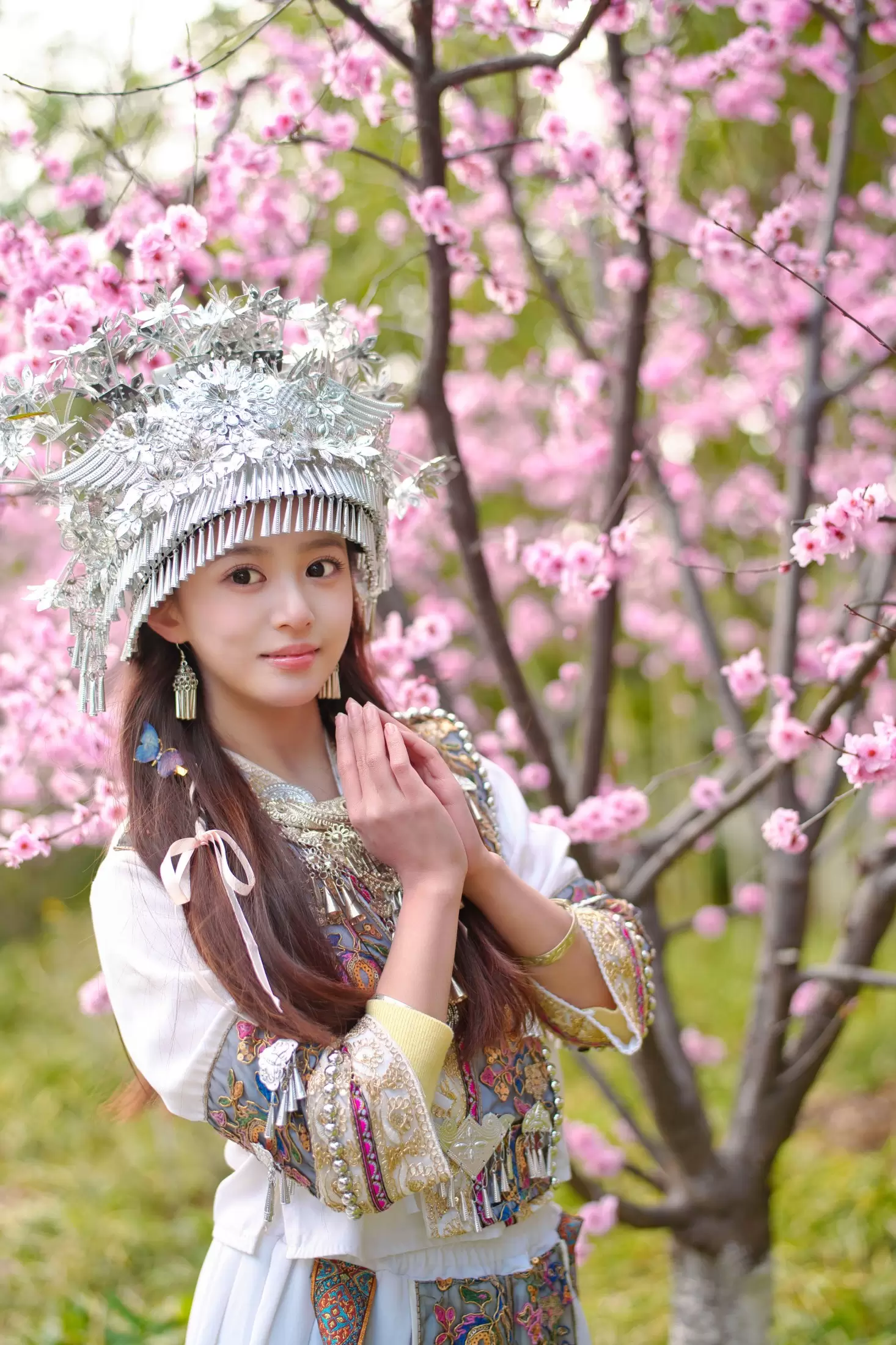 小亿 – 《苗家小可爱》[60P] - 秀人网免费无水印在线套图写真