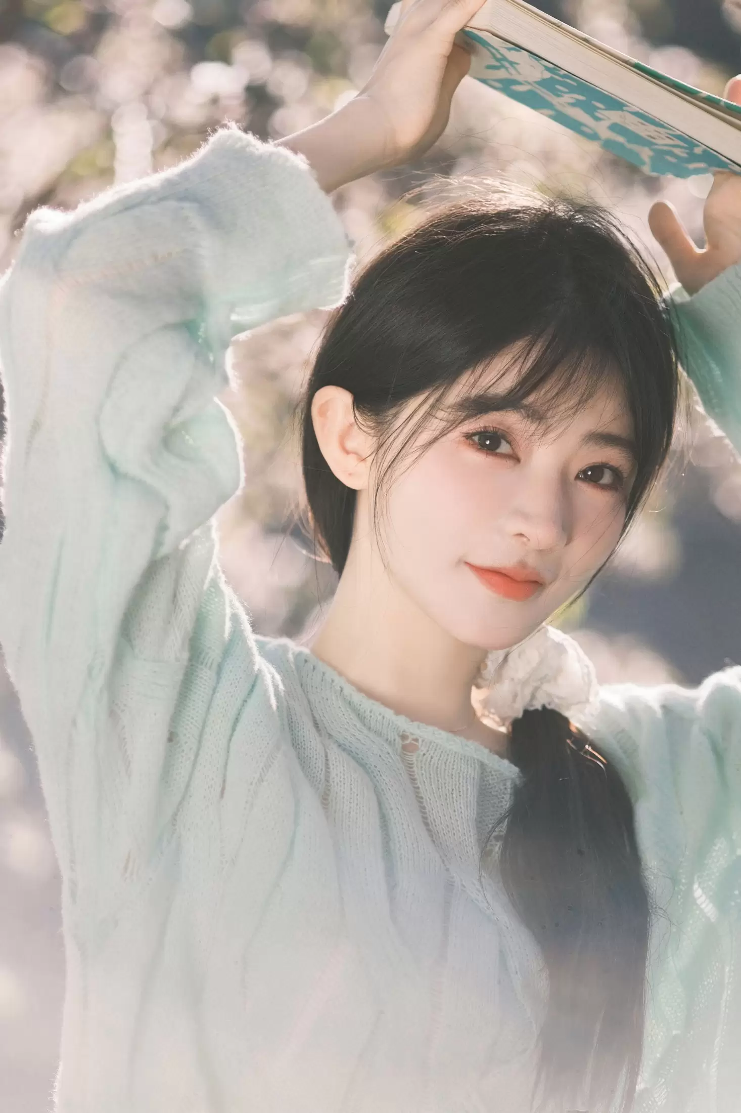 杨伊墨 – 《杳杳来春时》[20P] - 秀人网免费无水印在线套图写真