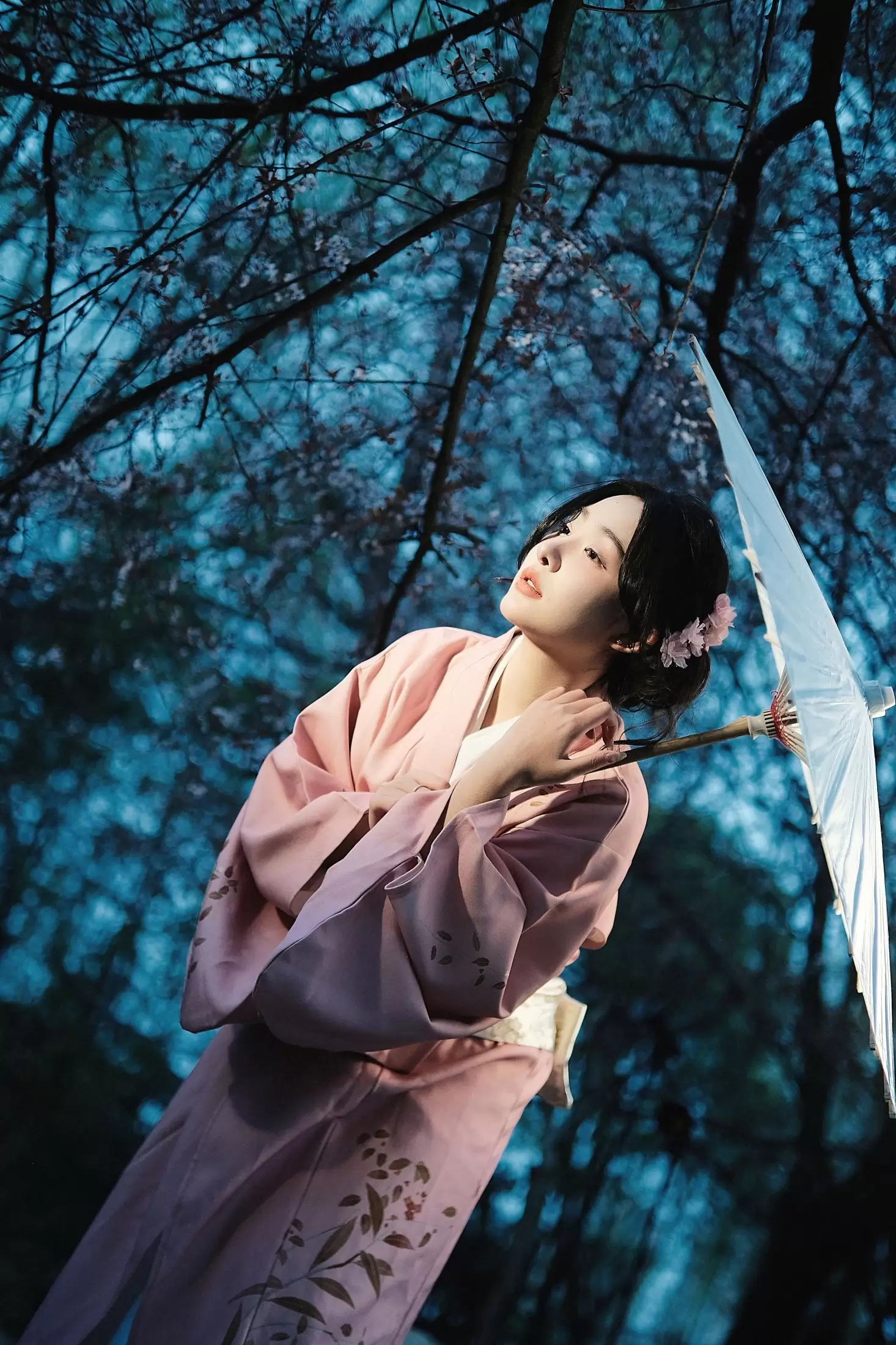 小柔 – 《春日来了》[19P] - 秀人网免费无水印在线套图写真