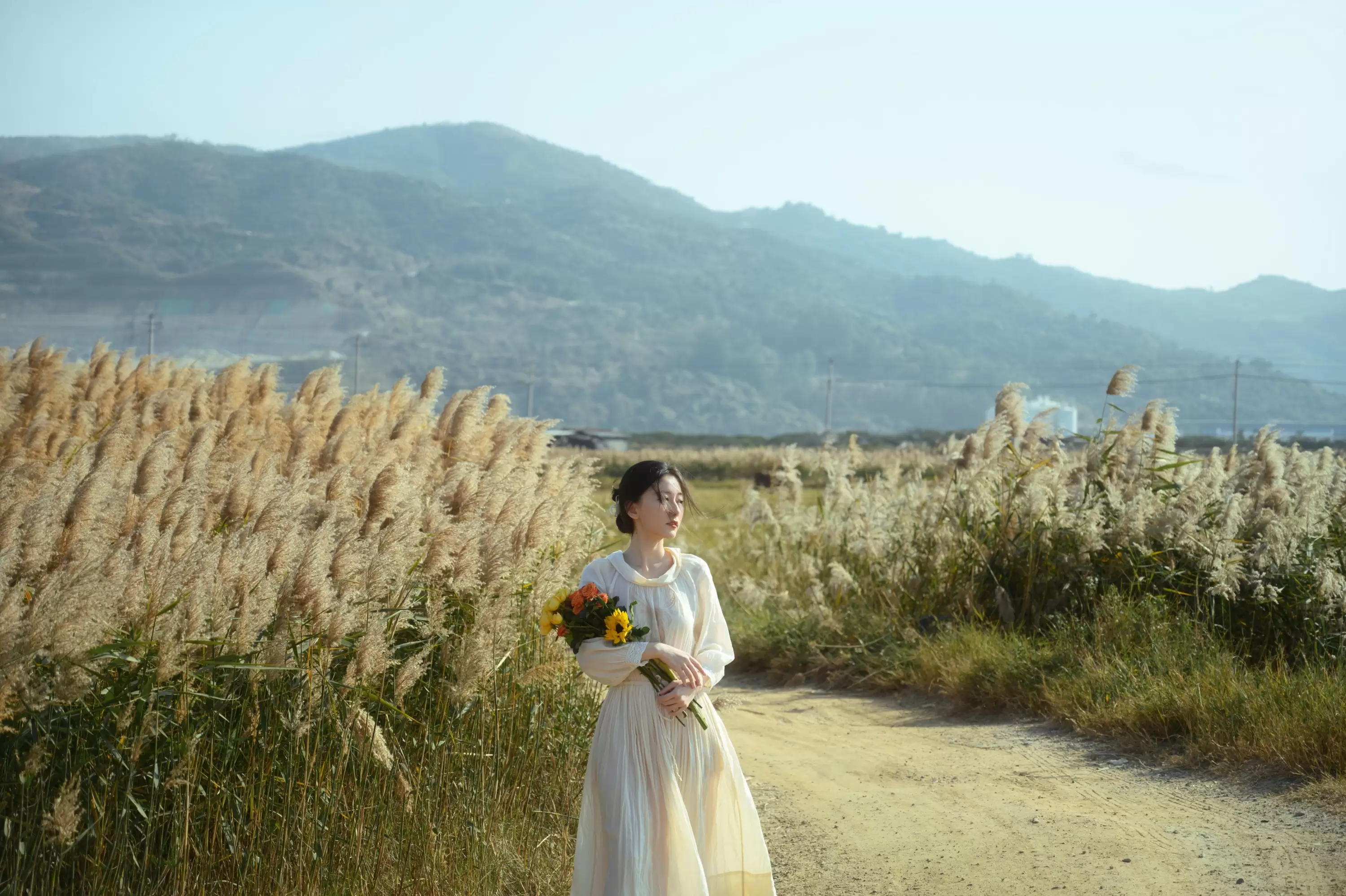 小月 – 《你是自由的风》[22P] - 秀人网免费无水印在线套图写真