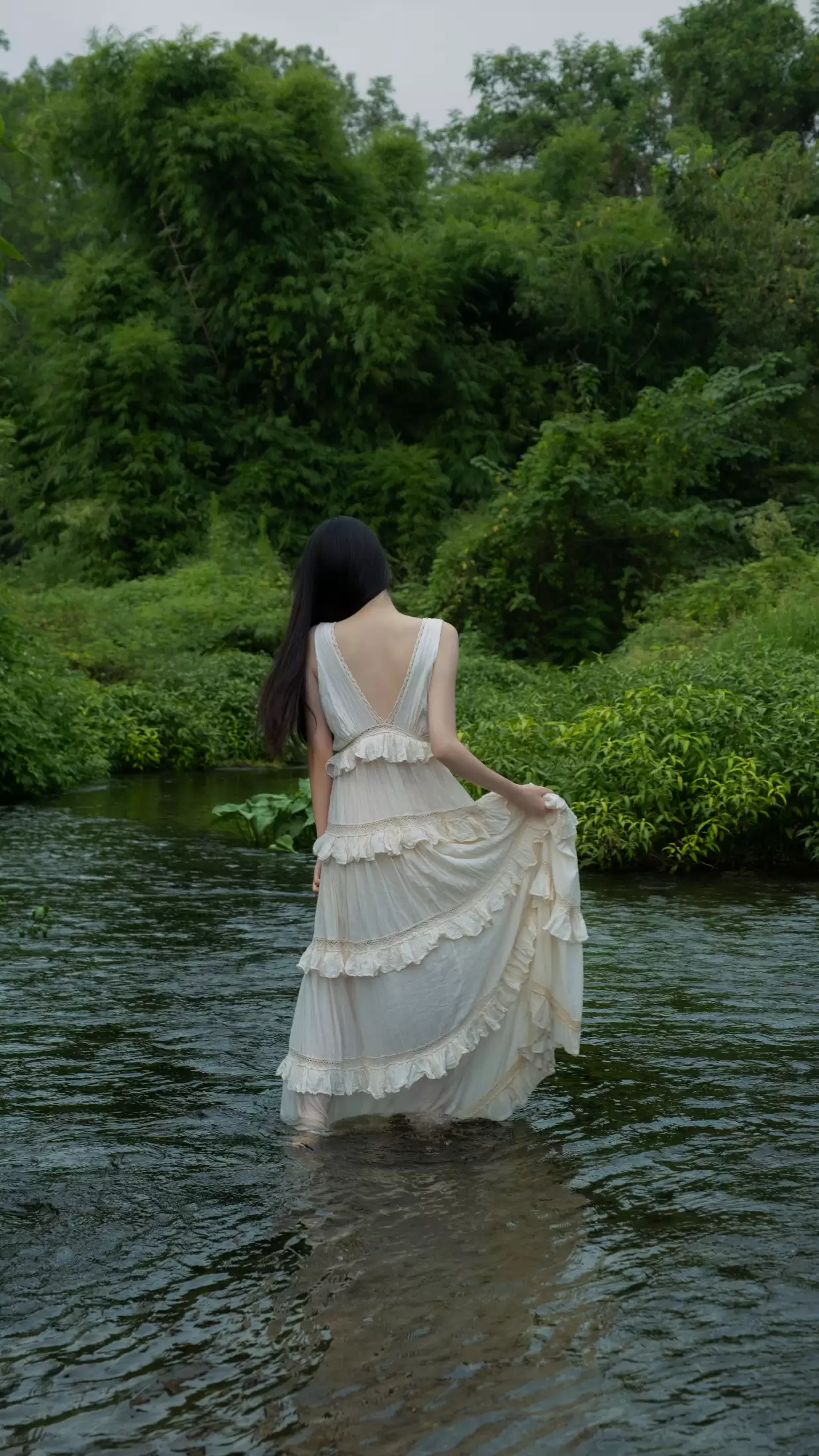 阳 – 《像一阵流淌的梦》[16P] - 秀人网免费无水印在线套图写真