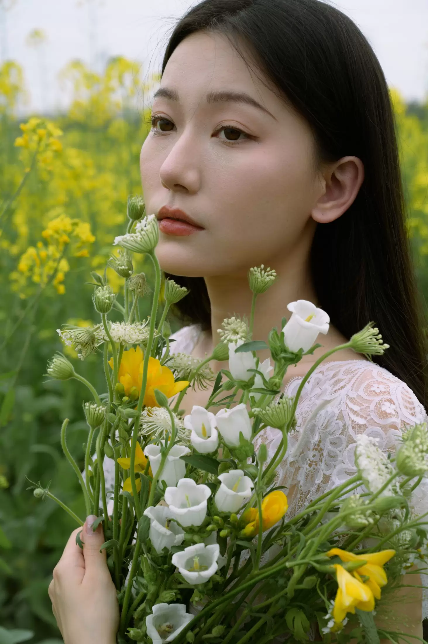 小月 – 《阴天与油菜花》[35P] - 秀人网免费无水印在线套图写真