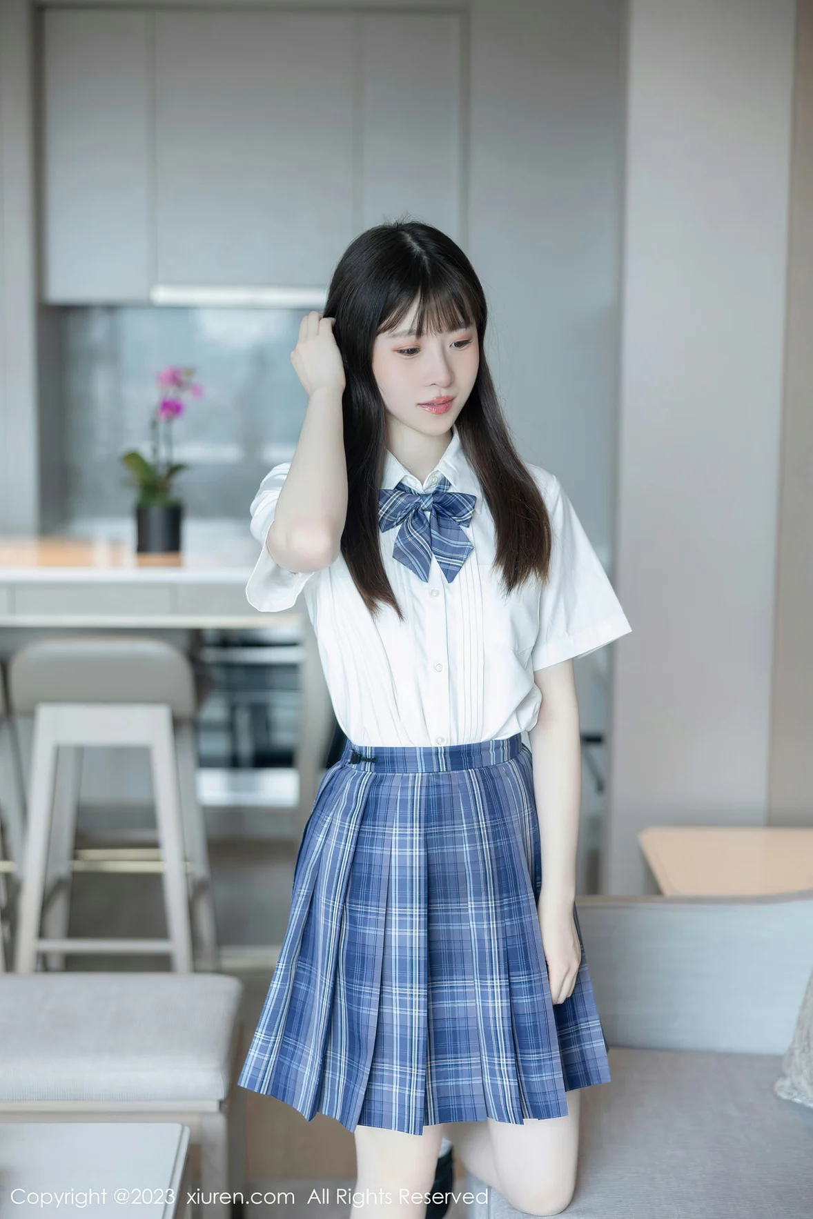 XiuRen 秀人 No.6993 林悠悠 jk短裙首套写真 [104P] - 秀人网免费无水印在线套图写真