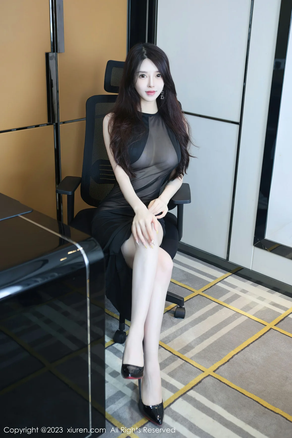 XiuRen 秀人 No.6937 玉兔miki 黑色薄纱连衣短裙性感写真 [82P] - 秀人网免费无水印在线套图写真