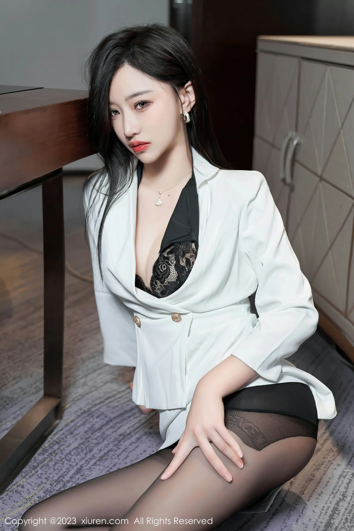 XiuRen 秀人 No.6900 妙可可Cheese 魅惑黑丝性感写真 [81P] - 秀人网免费无水印在线套图写真