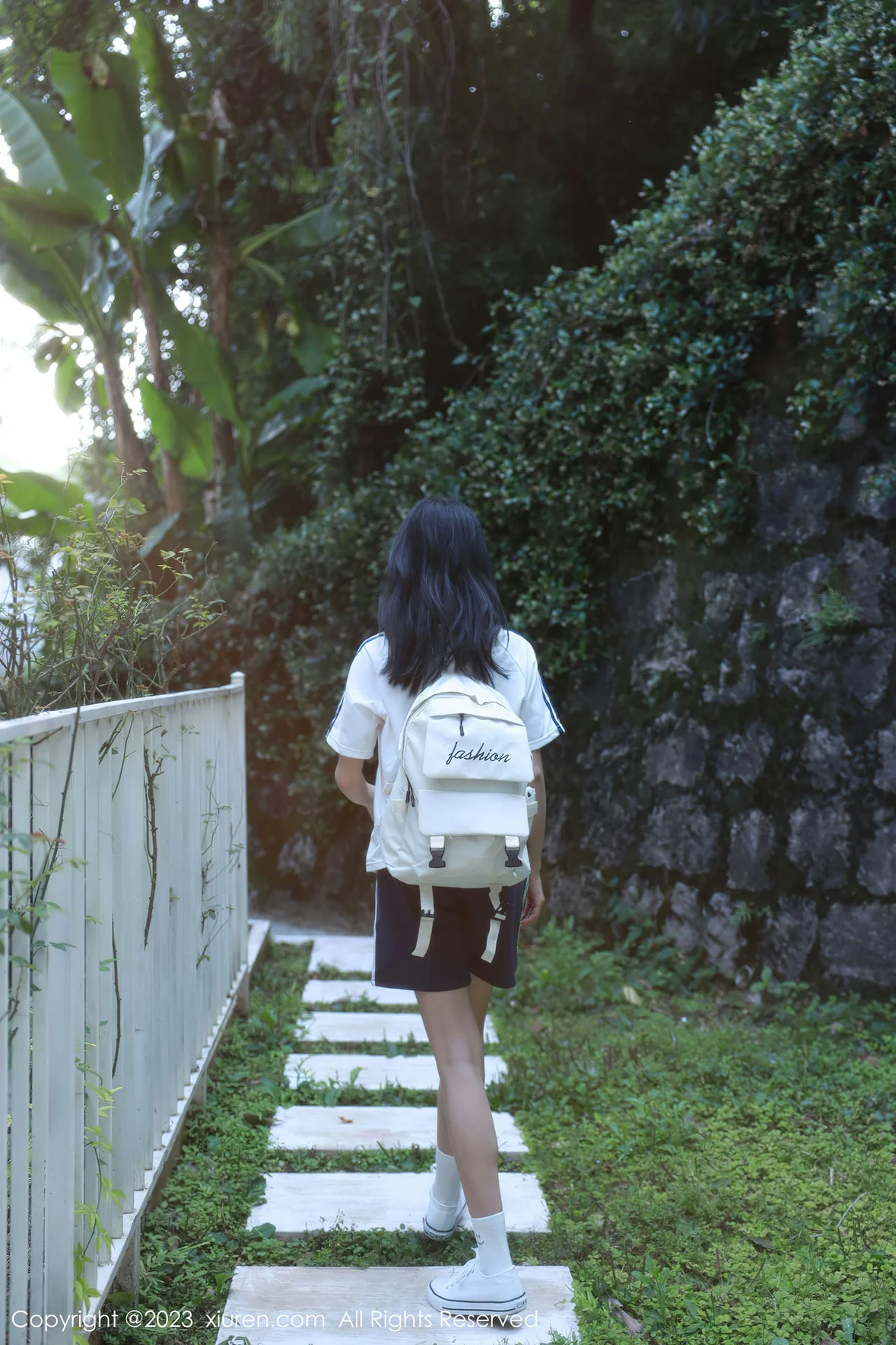 XiuRen 秀人 No.6895 糖豆sisi 学妹制服诱惑首套写真 [55P] - 秀人网免费无水印在线套图写真