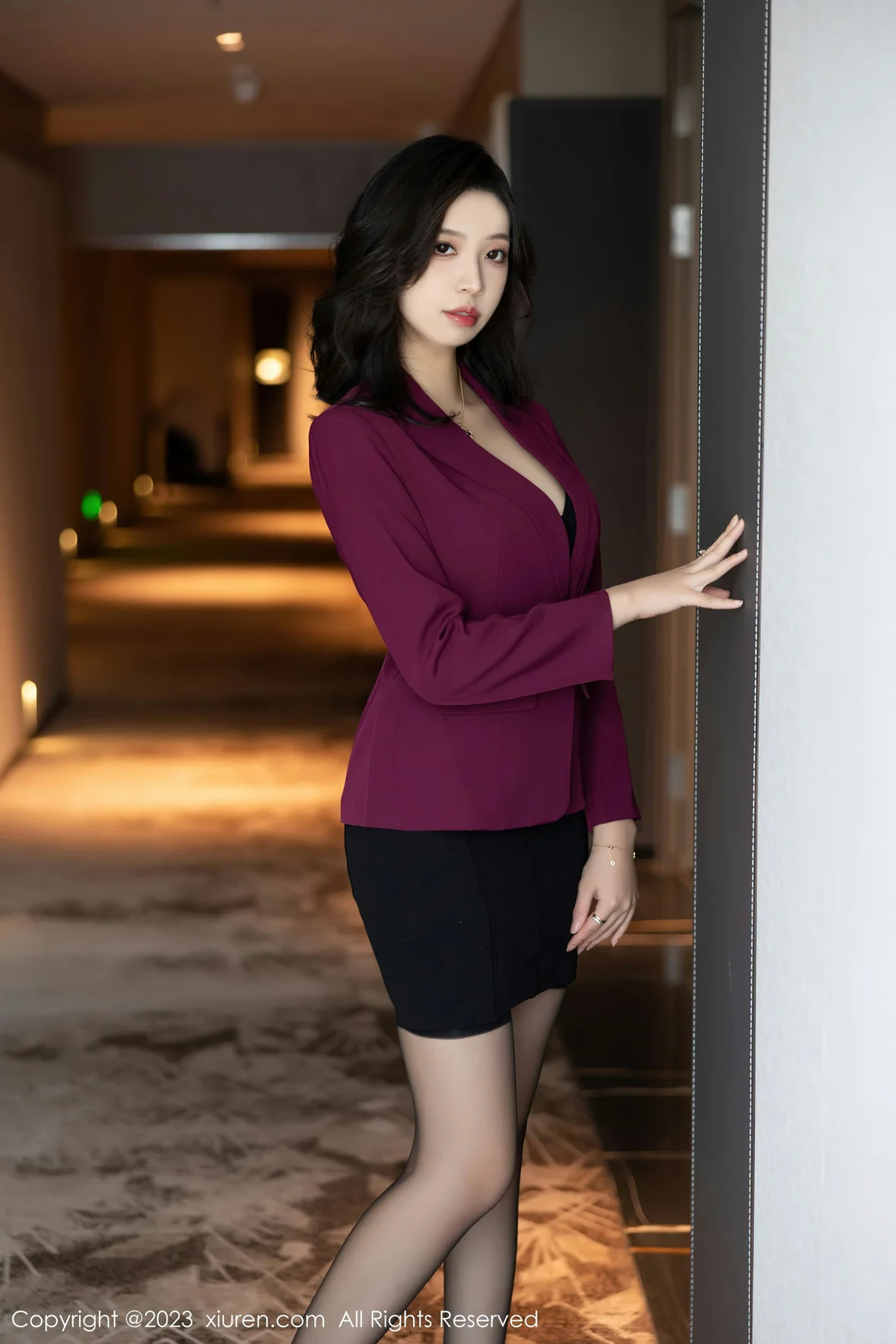 XiuRen 秀人 No.6870 郑颖姗Bev OL装扮性感写真 [89P] - 秀人网免费无水印在线套图写真