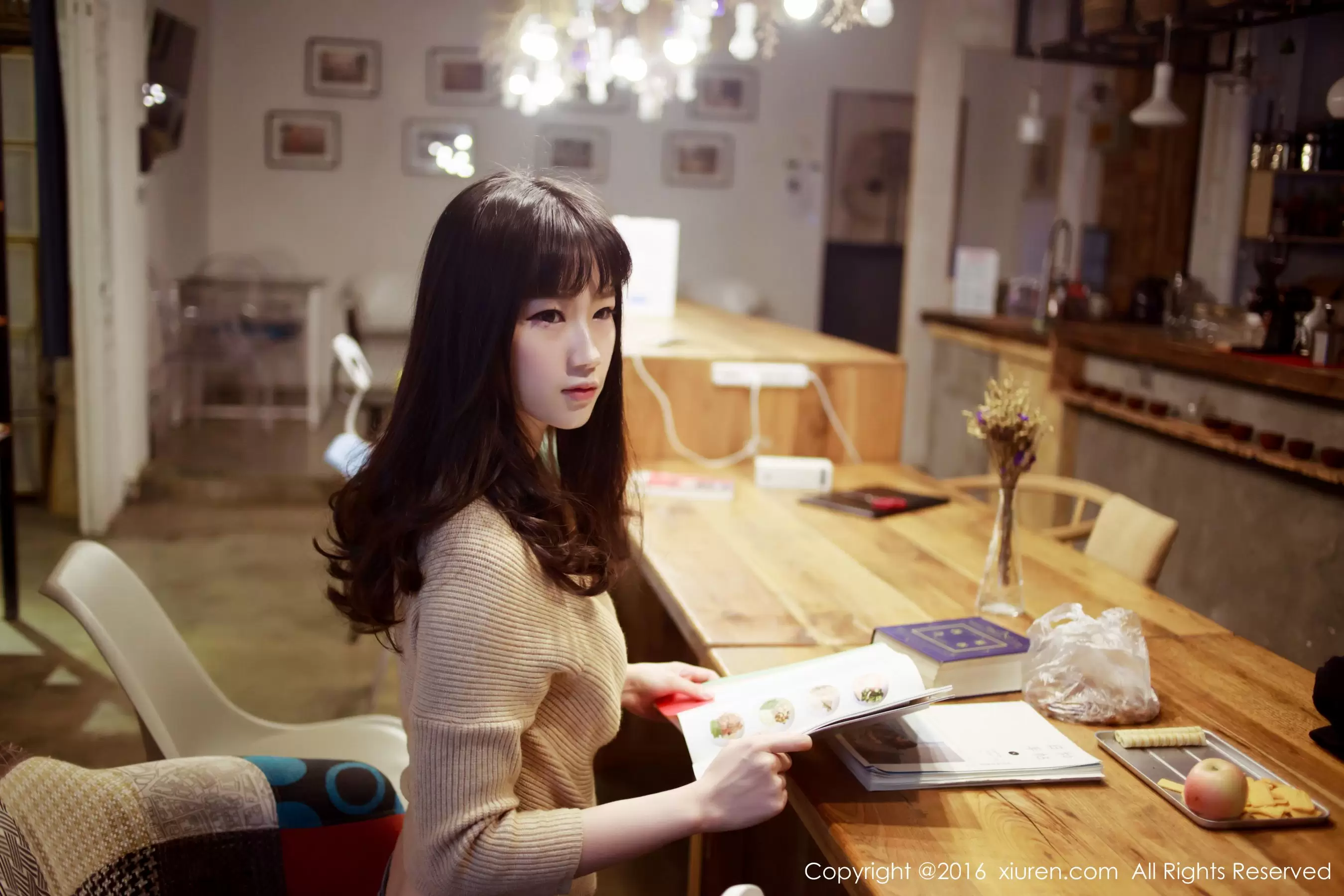 少女心雪雪《少女芳香的梦魂萦绕》 秀人网 No.640 - 秀人网免费无水印在线套图写真