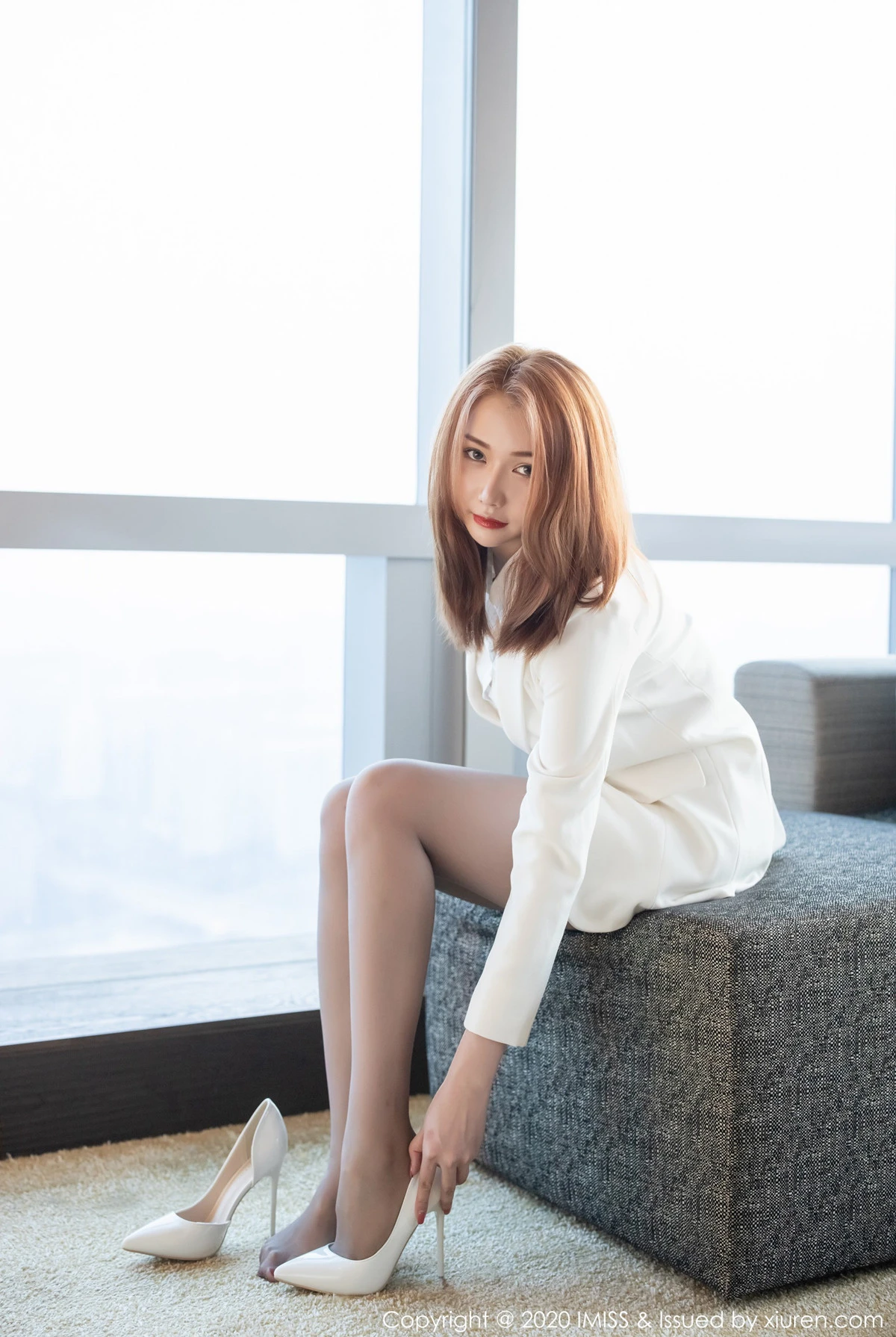 IMiss爱蜜社 VOL.430 Evon陈赞之 - 秀人网免费无水印在线套图写真