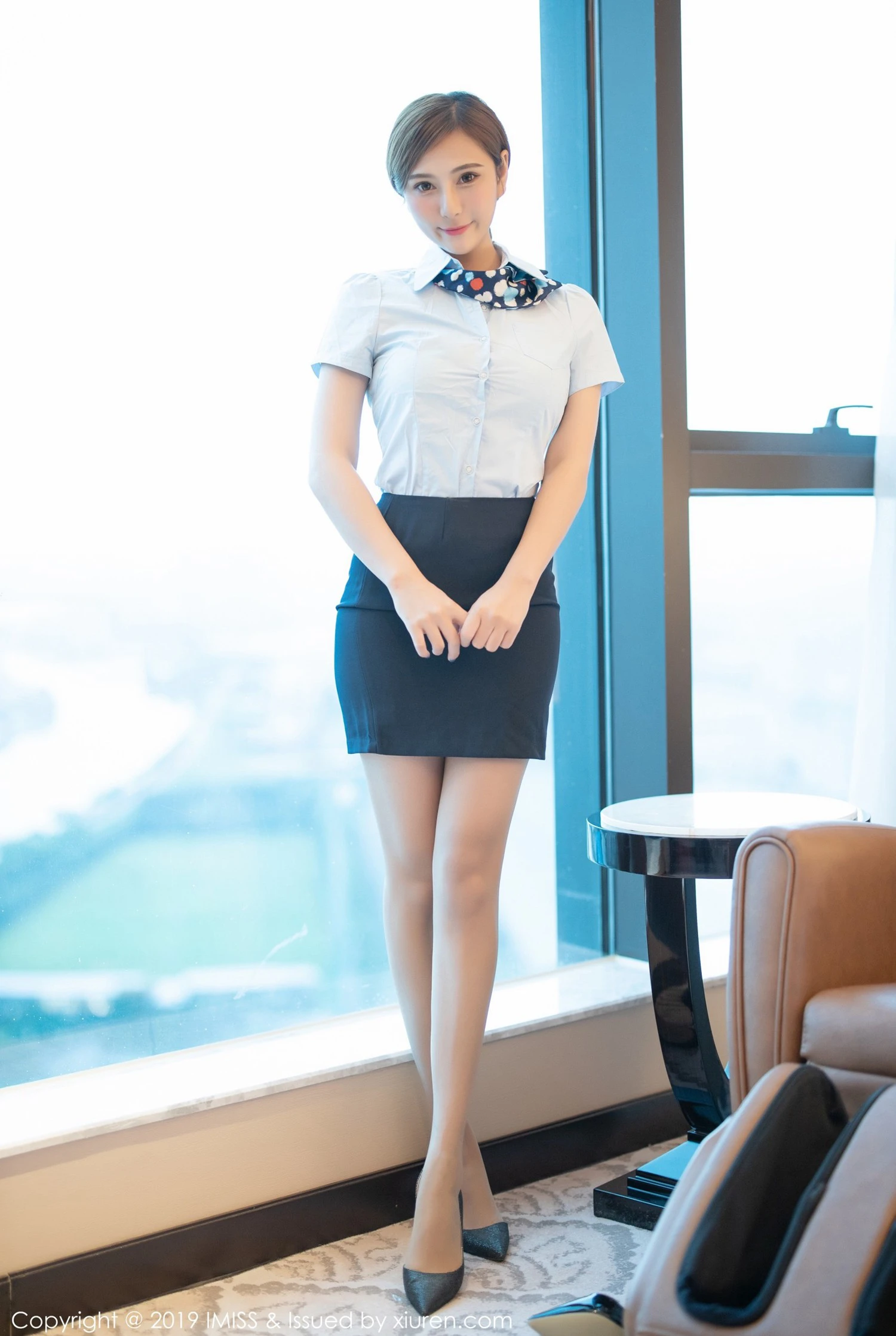 爱蜜社 VOL.408 Lavinia - 秀人网免费无水印在线套图写真