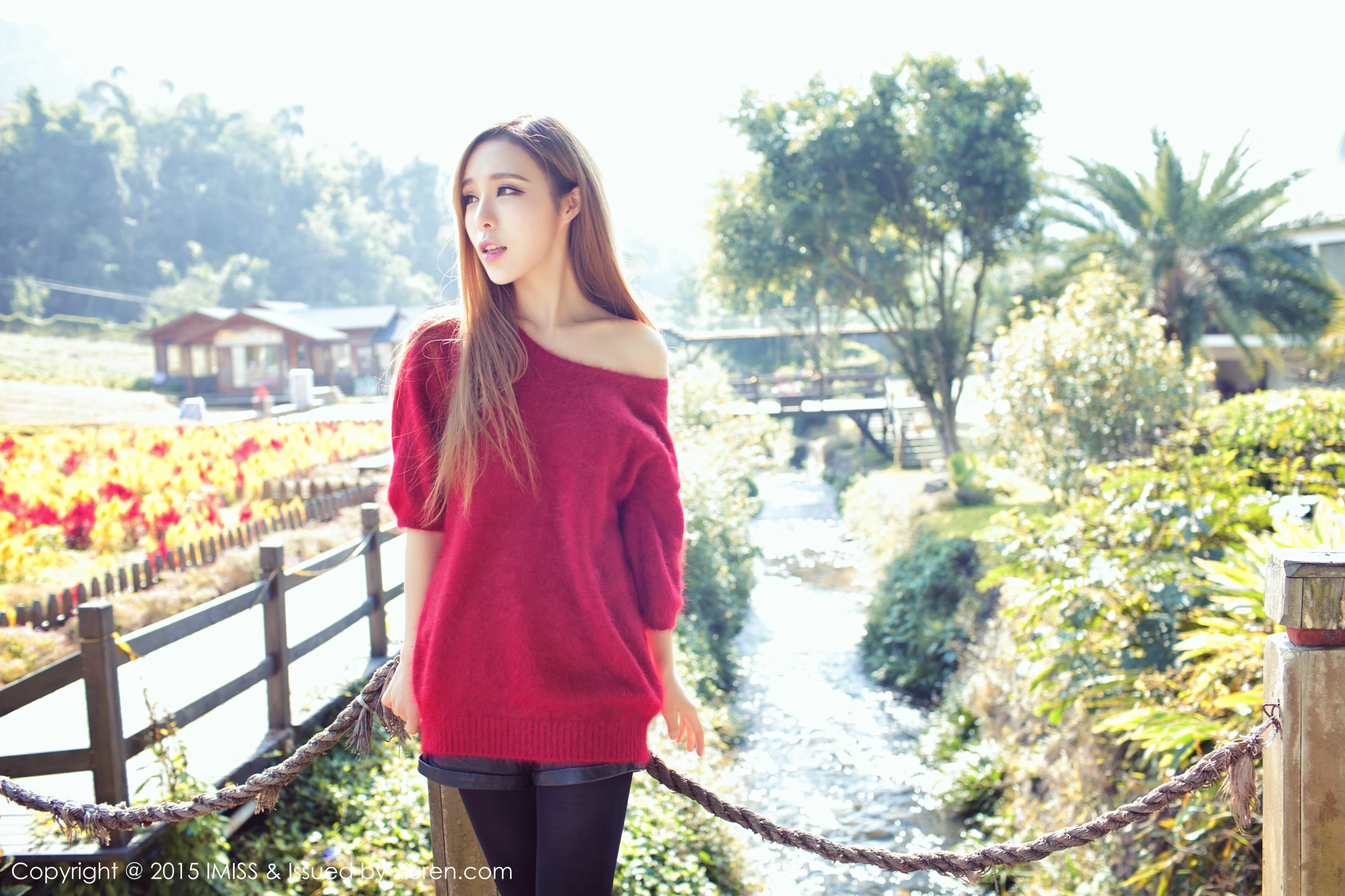 重庆美女游潇潇《旅拍套图》 爱蜜社IMiss Vol.047 - 秀人网免费无水印在线套图写真