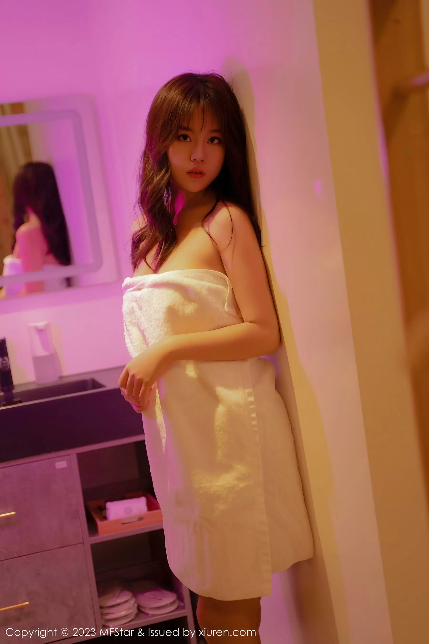 模范学院 VOL.590 小樱花baby - 秀人网免费无水印在线套图写真