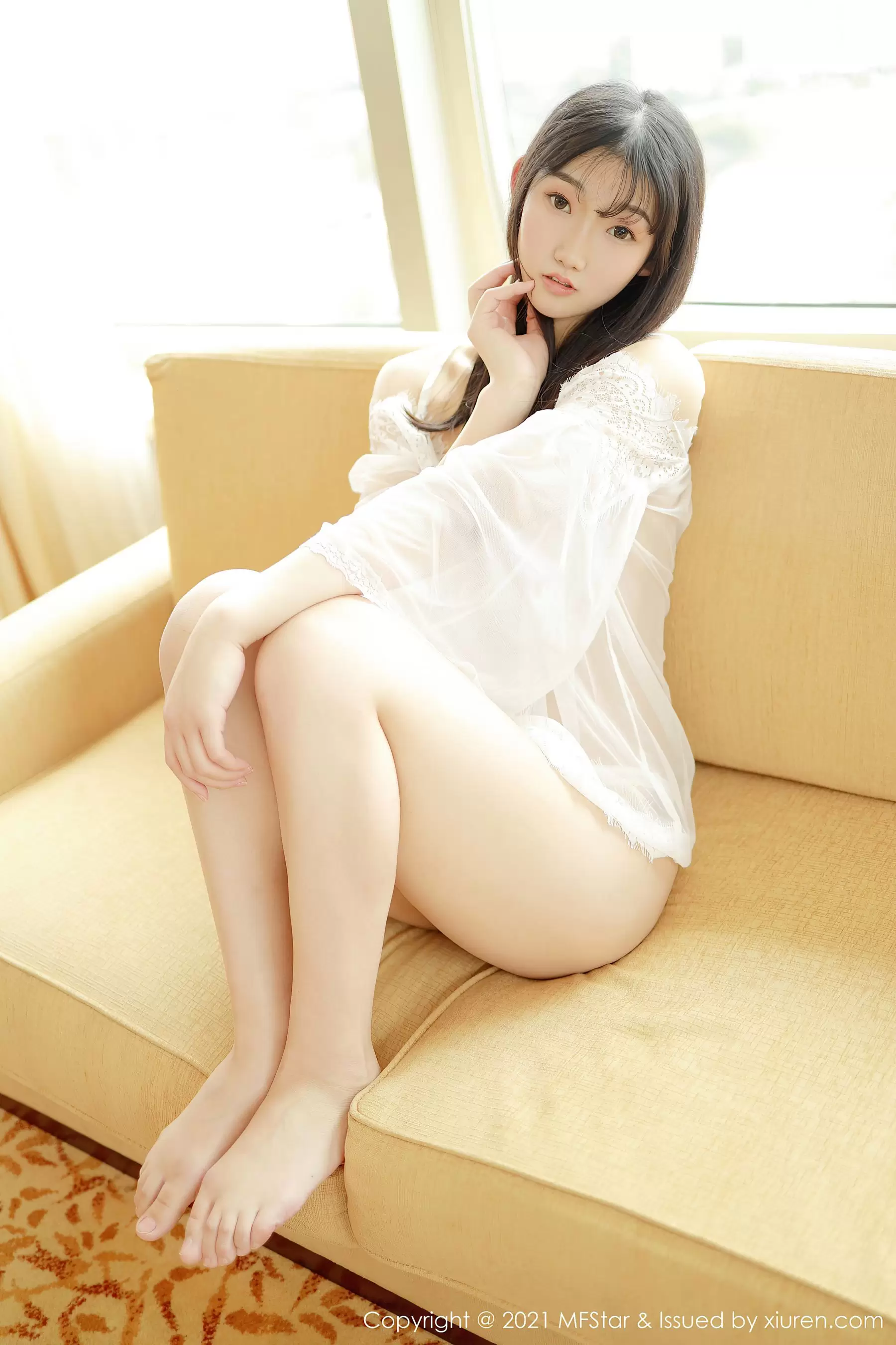 模范学院 Vol.470 母崽崽 - 秀人网免费无水印在线套图写真