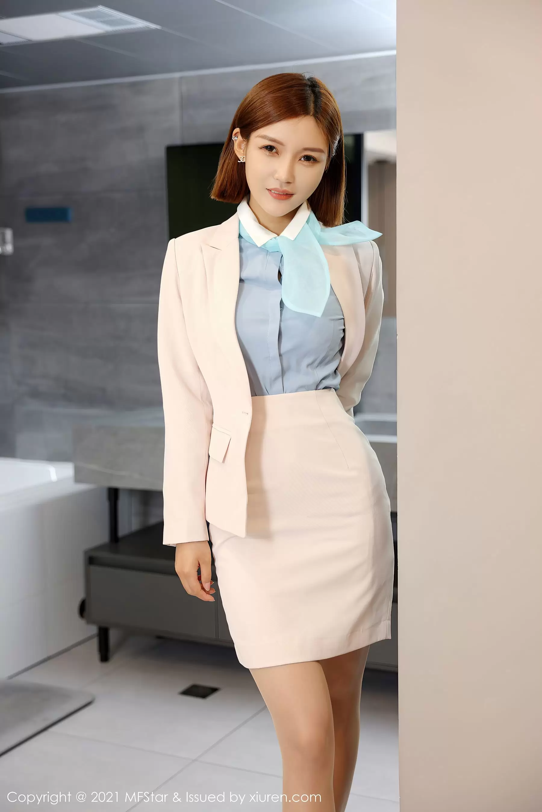 模范学院 Vol.537 王蜜 - 秀人网免费无水印在线套图写真