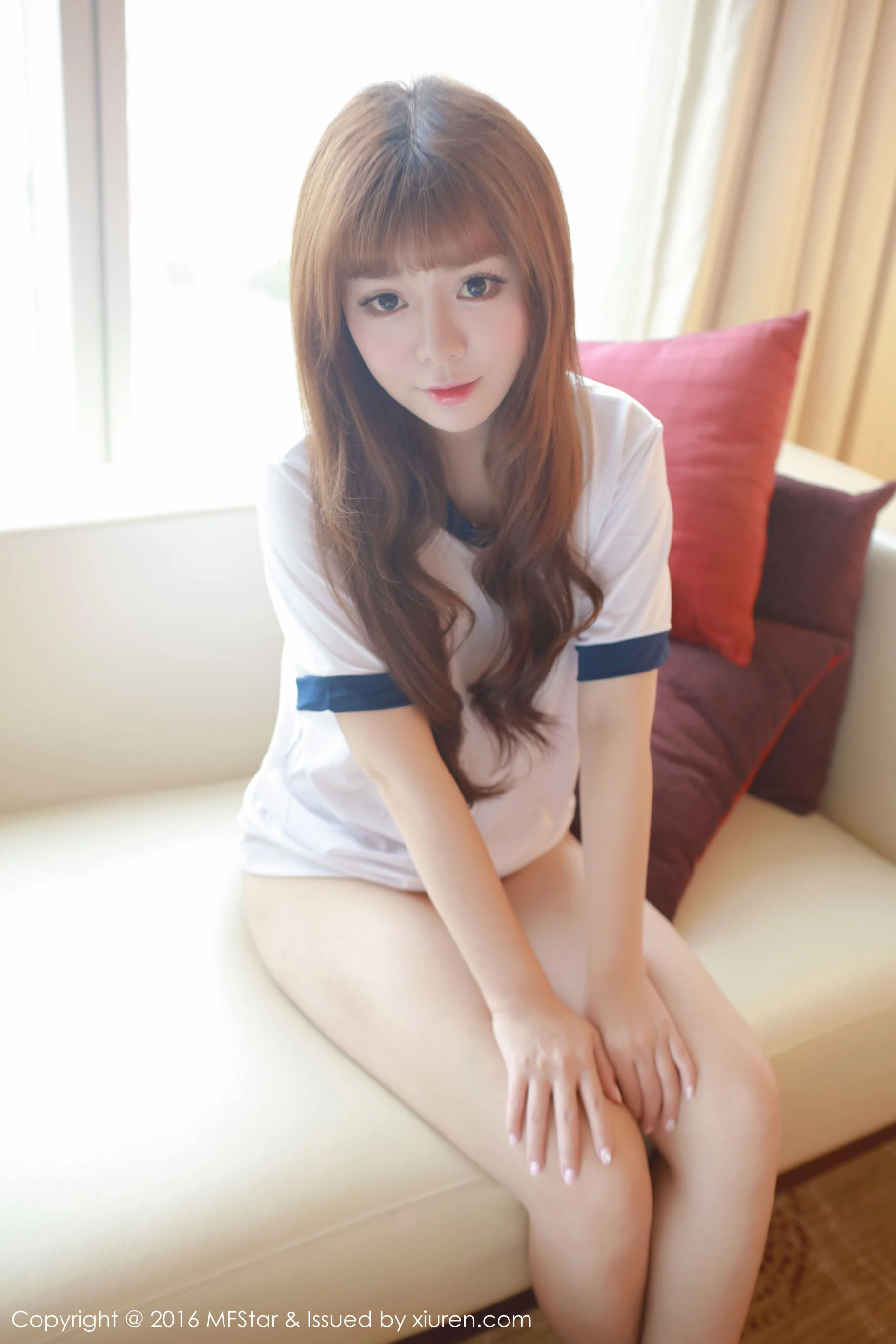 粉芭比VV《晶莹剔透的瓷娃娃》 模范学院 Vol.079 - 秀人网免费无水印在线套图写真