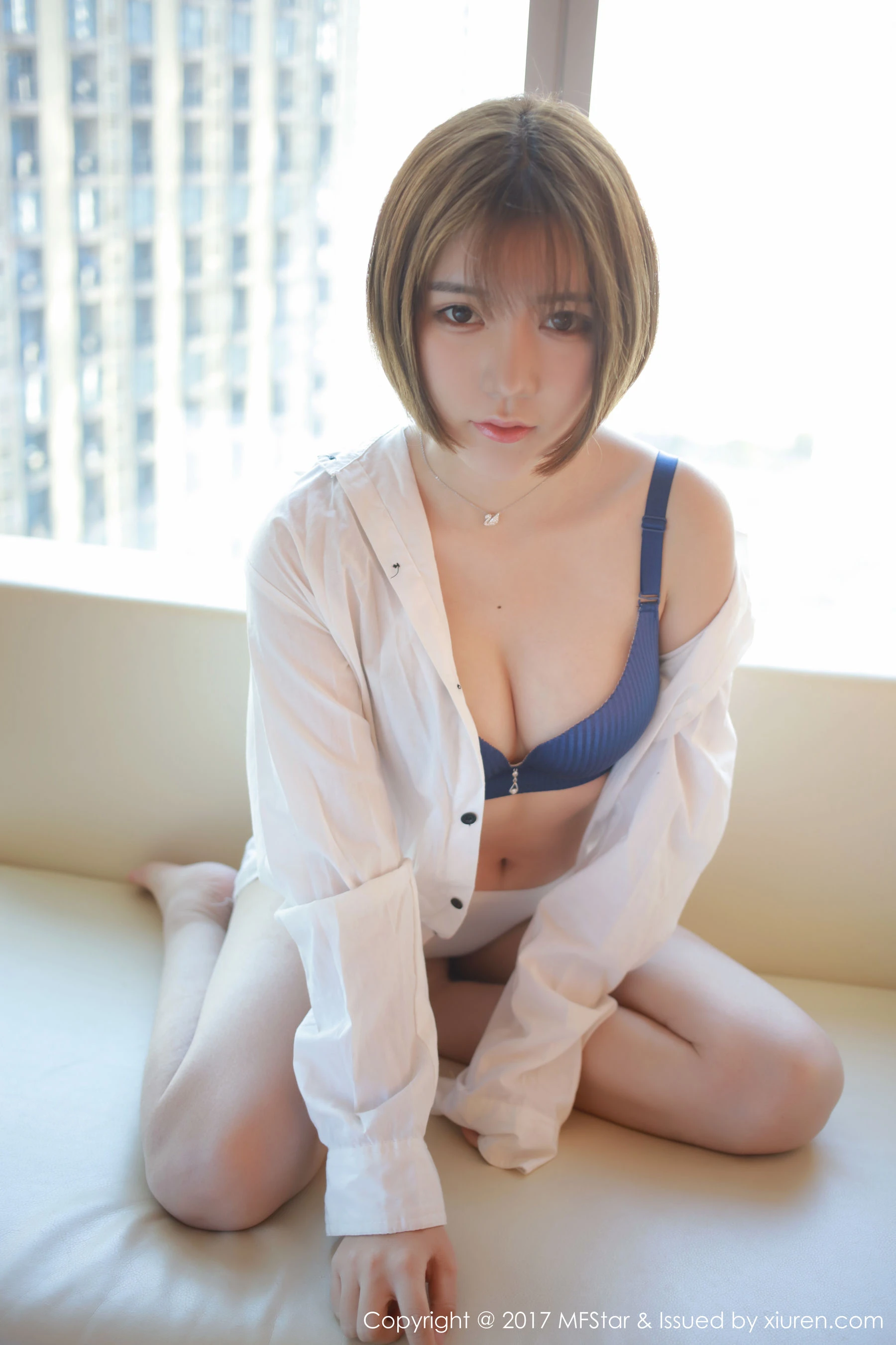 冷不丁《性感衬衫与蕾丝诱惑》 模范学院 Vol.089 - 秀人网免费无水印在线套图写真