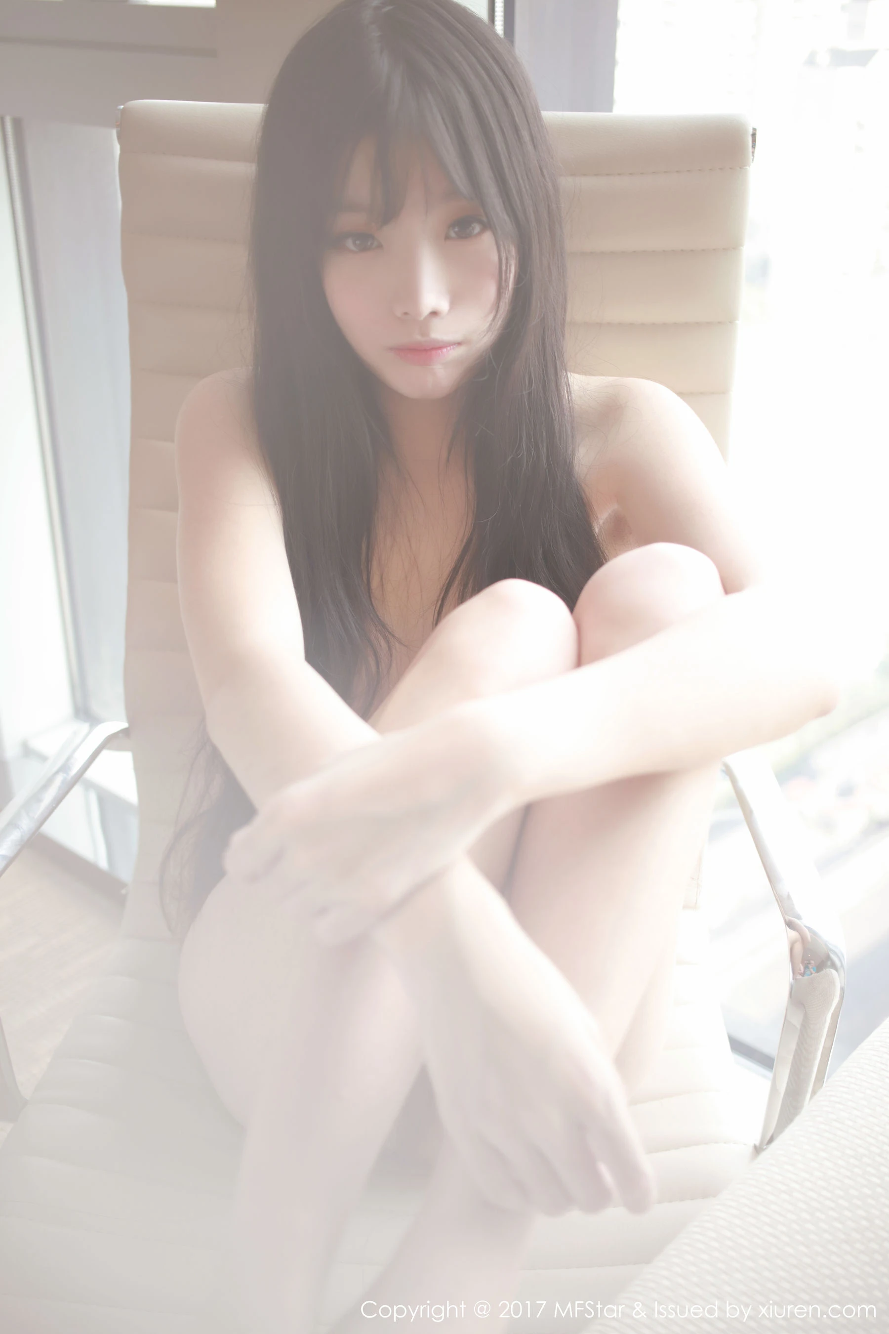 草莓兔兔《雪白肌肤的少女胴体》 模范学院 Vol.083 - 秀人网免费无水印在线套图写真