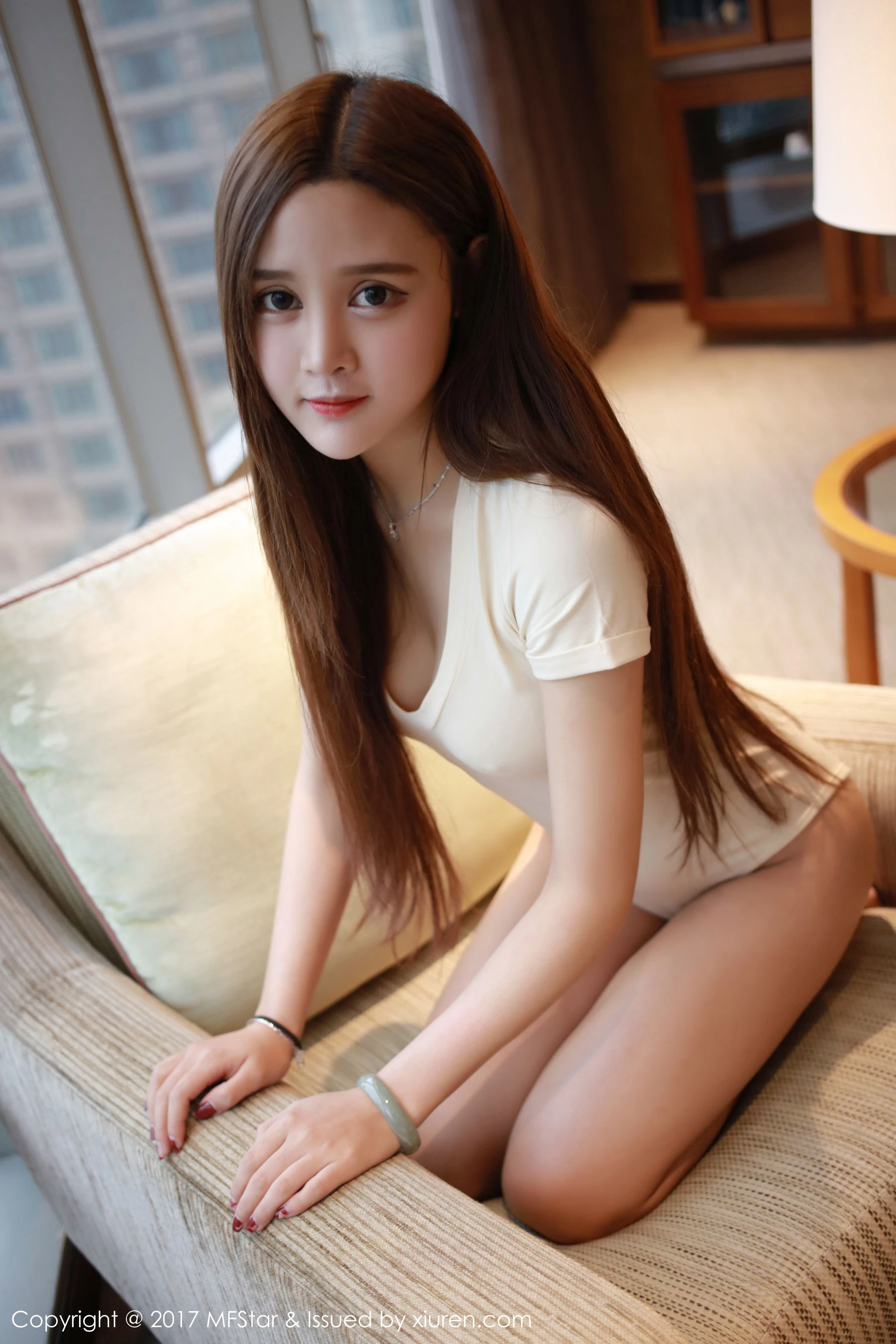 姗姗《性感连体装+白衬衫》 模范学院 Vol.108 - 秀人网免费无水印在线套图写真