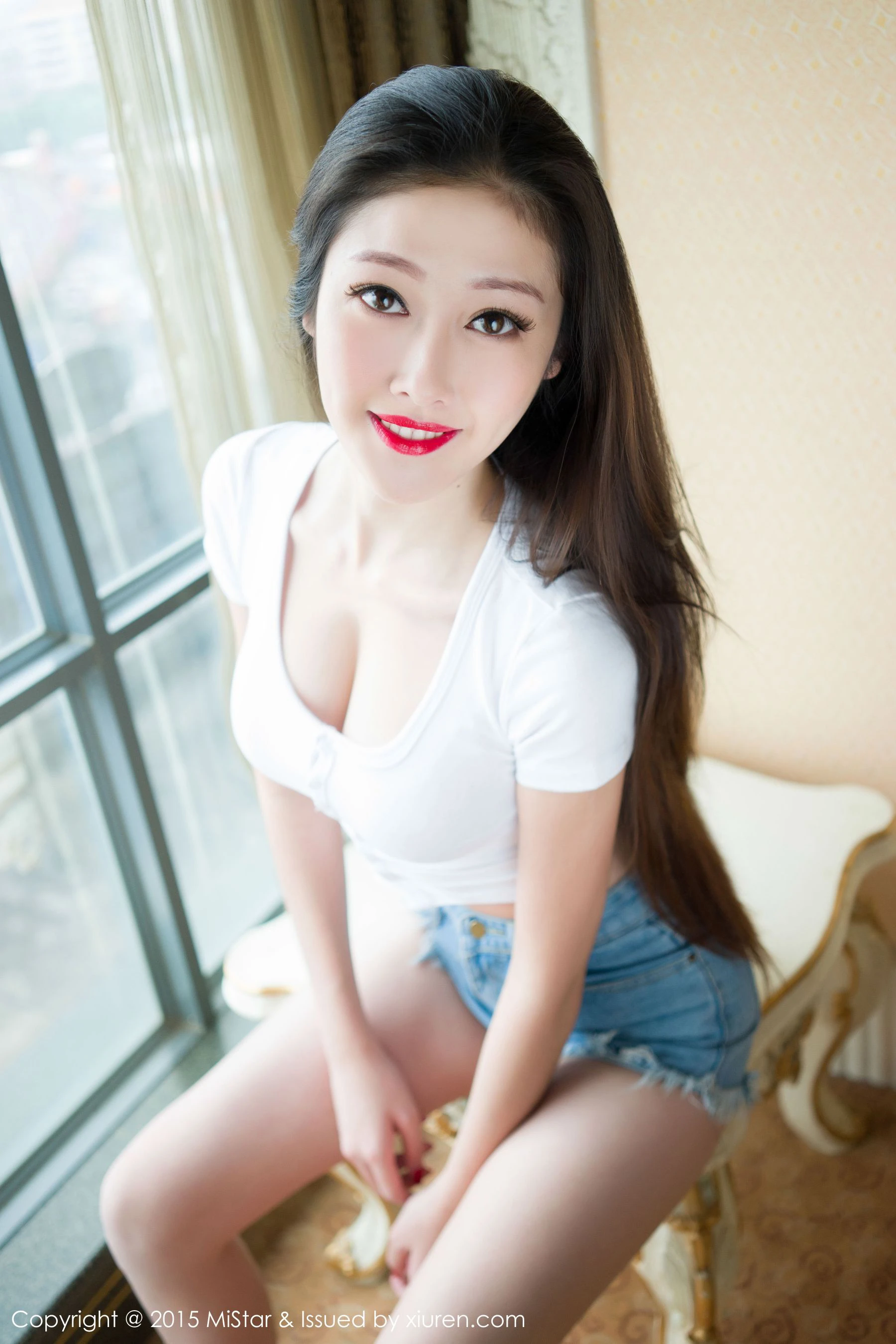 夏妍《牛仔热裤+丁字裤美臀》 魅妍社 Vol.028 - 秀人网免费无水印在线套图写真