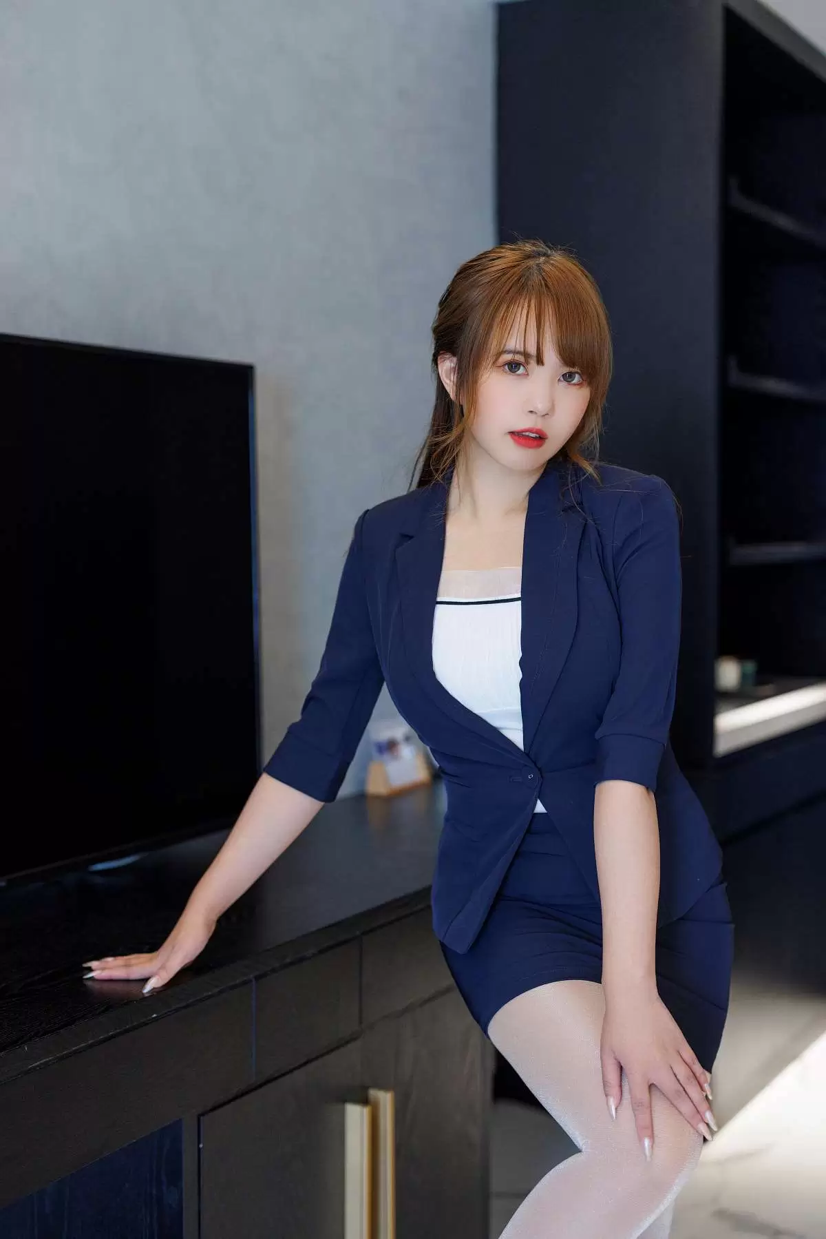 张思允 [秀人网内部私购]