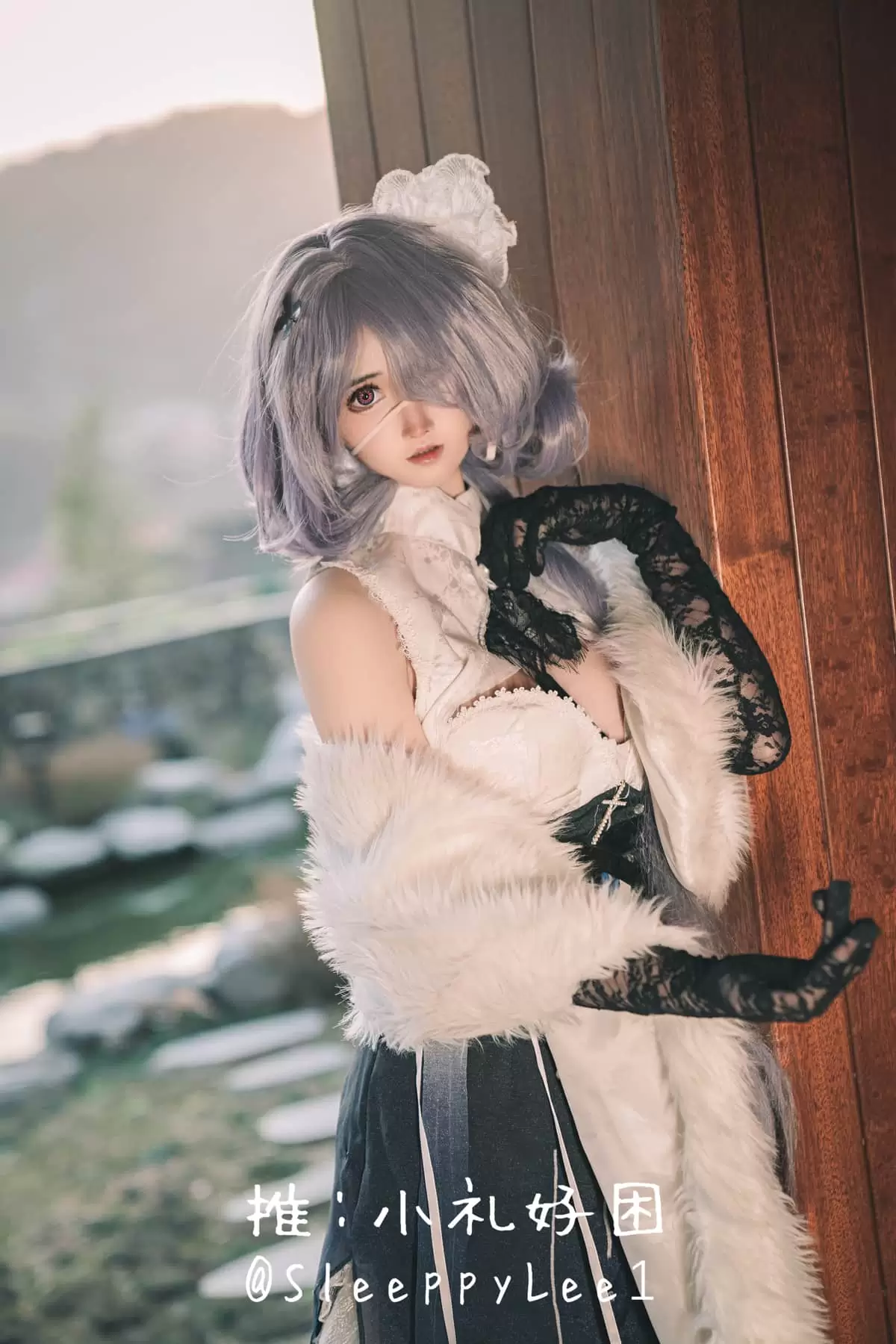 小礼好困 – 美女COS写真合集 10套