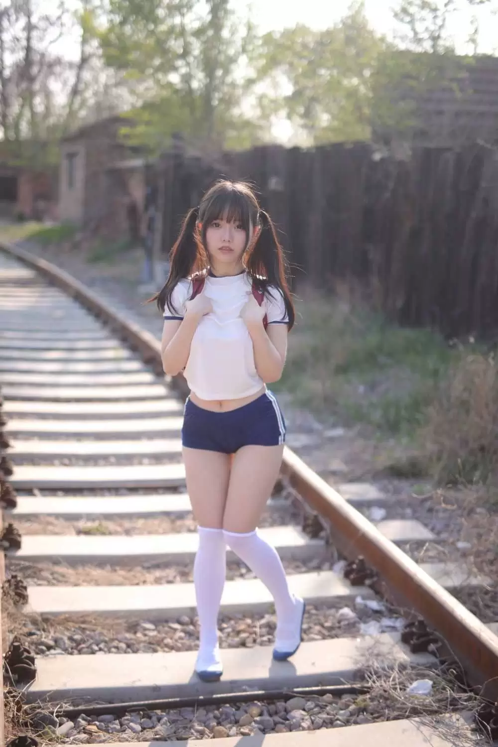 六味帝皇酱 – [最新写真合集] – 17套