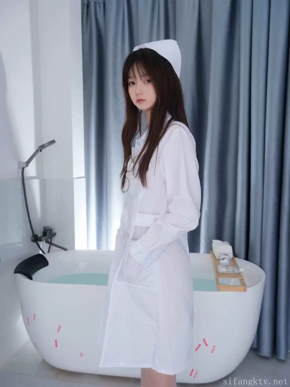 [紧急企划] 小恩 – 【最新写真合集】- 16套