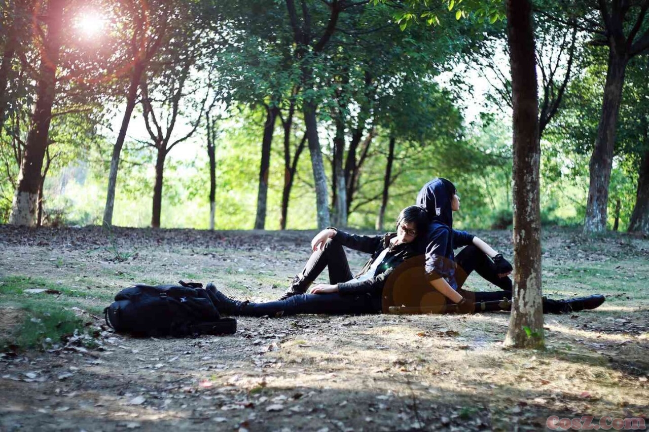 忆红莲拍的时候是冬天冻死了！