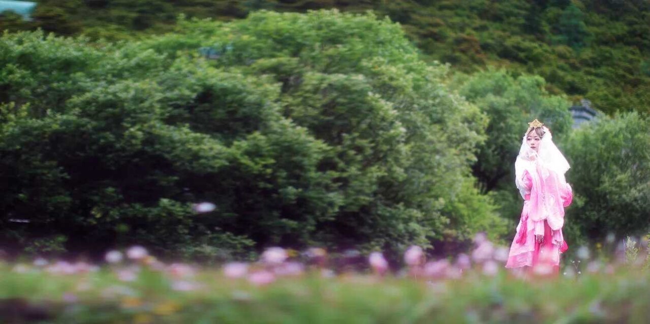 古代也有这种美腿女侠不知穿高跟了么！